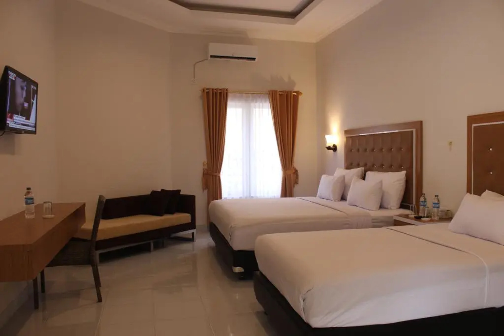 Pesona Bay Sea View Hotel