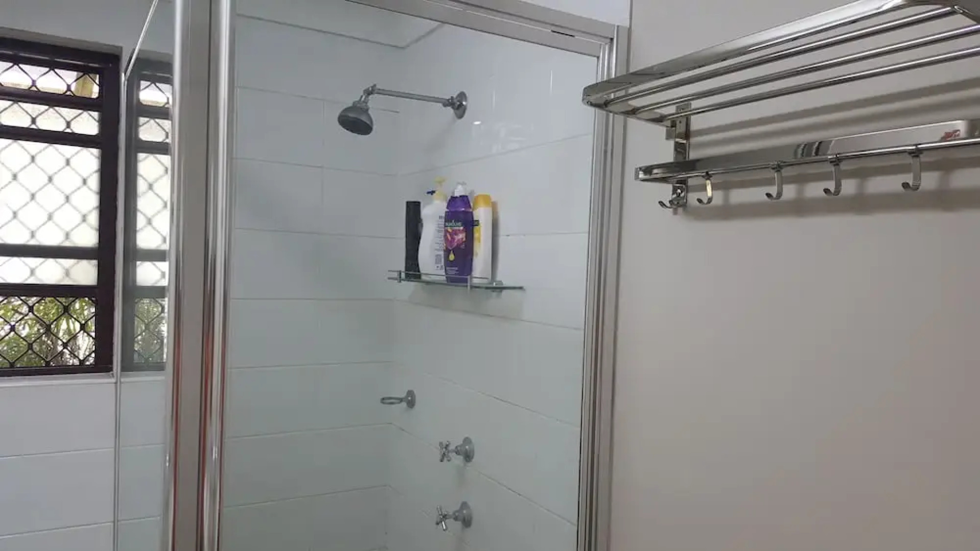 Gowrie Agapanthous - Hostel