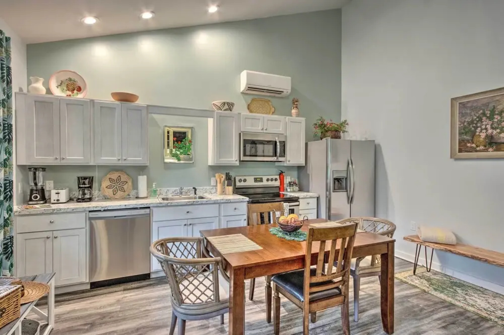 Hike & Ski! Blue Heron Brodheadsville Cottage