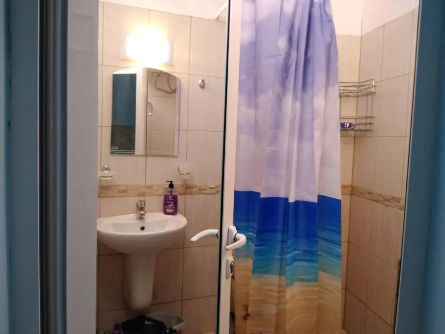 The Blue Studio ~ In a complex next to the beach