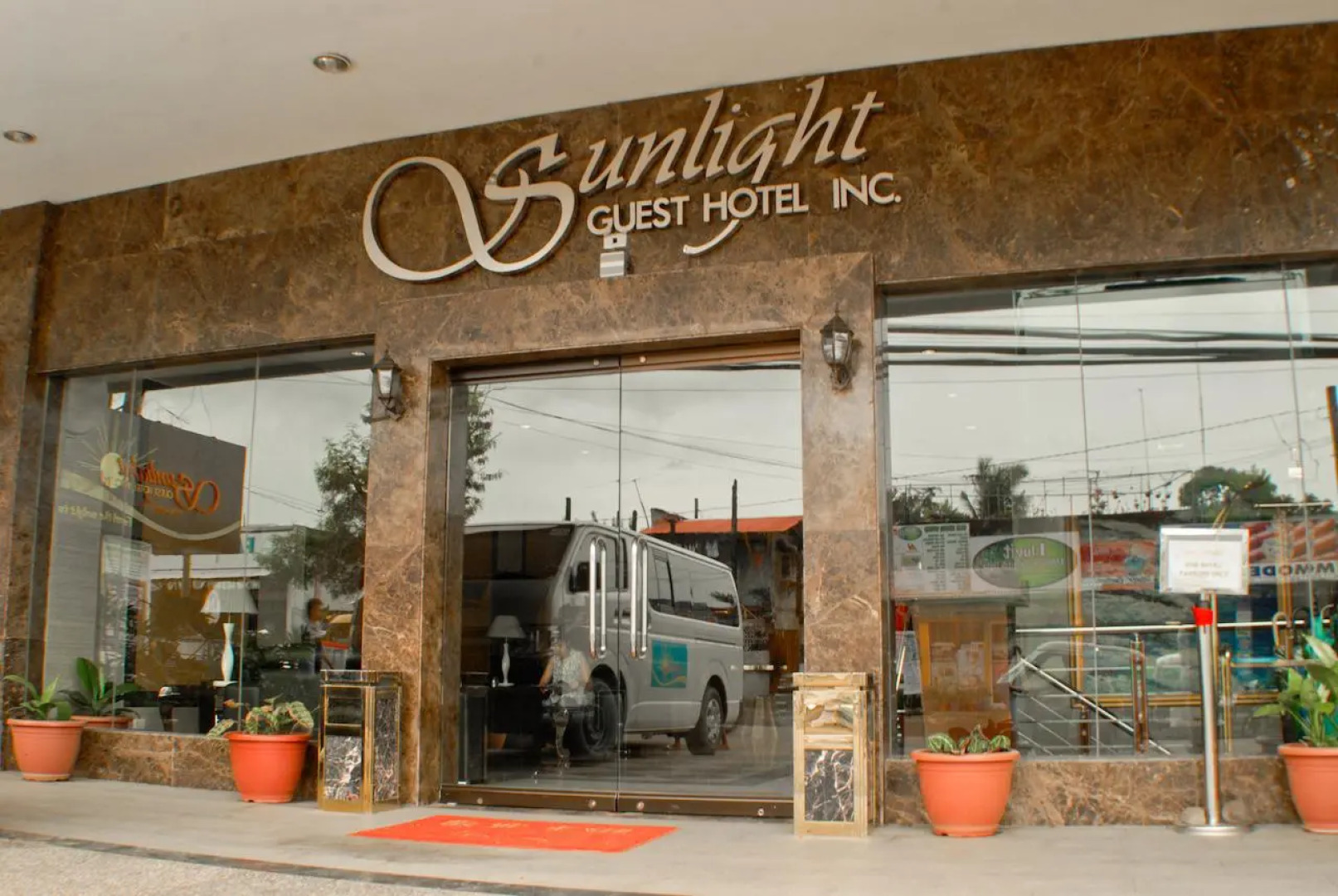 Sunlight Guest Hotel