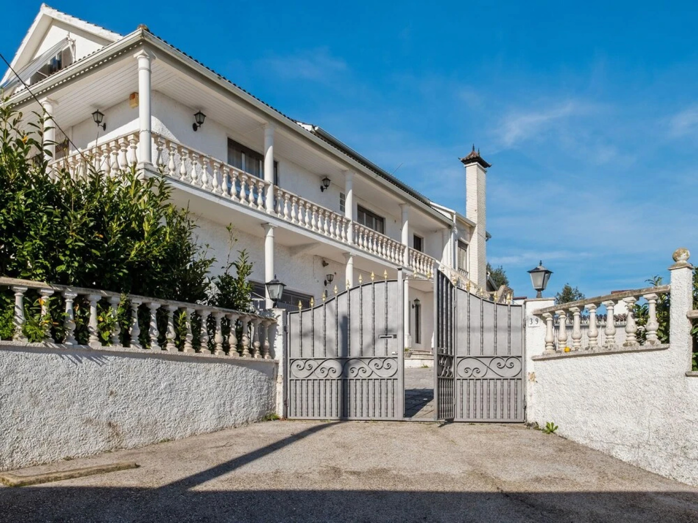 Spacious Holiday Home in Carvalheira Grande With Pool