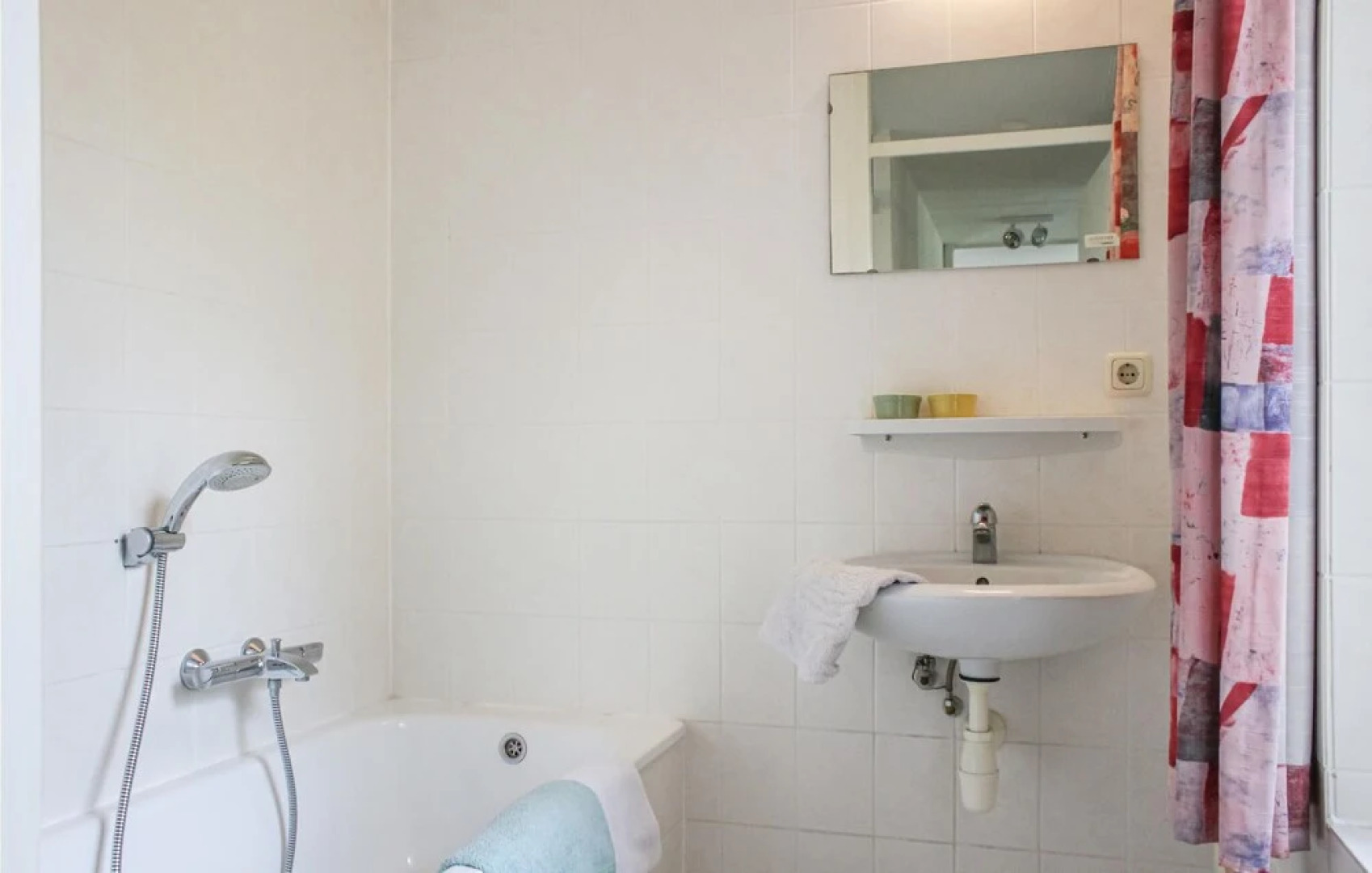 Stunning Home in Kamperland With 4 Bedrooms, Sauna and Wifi