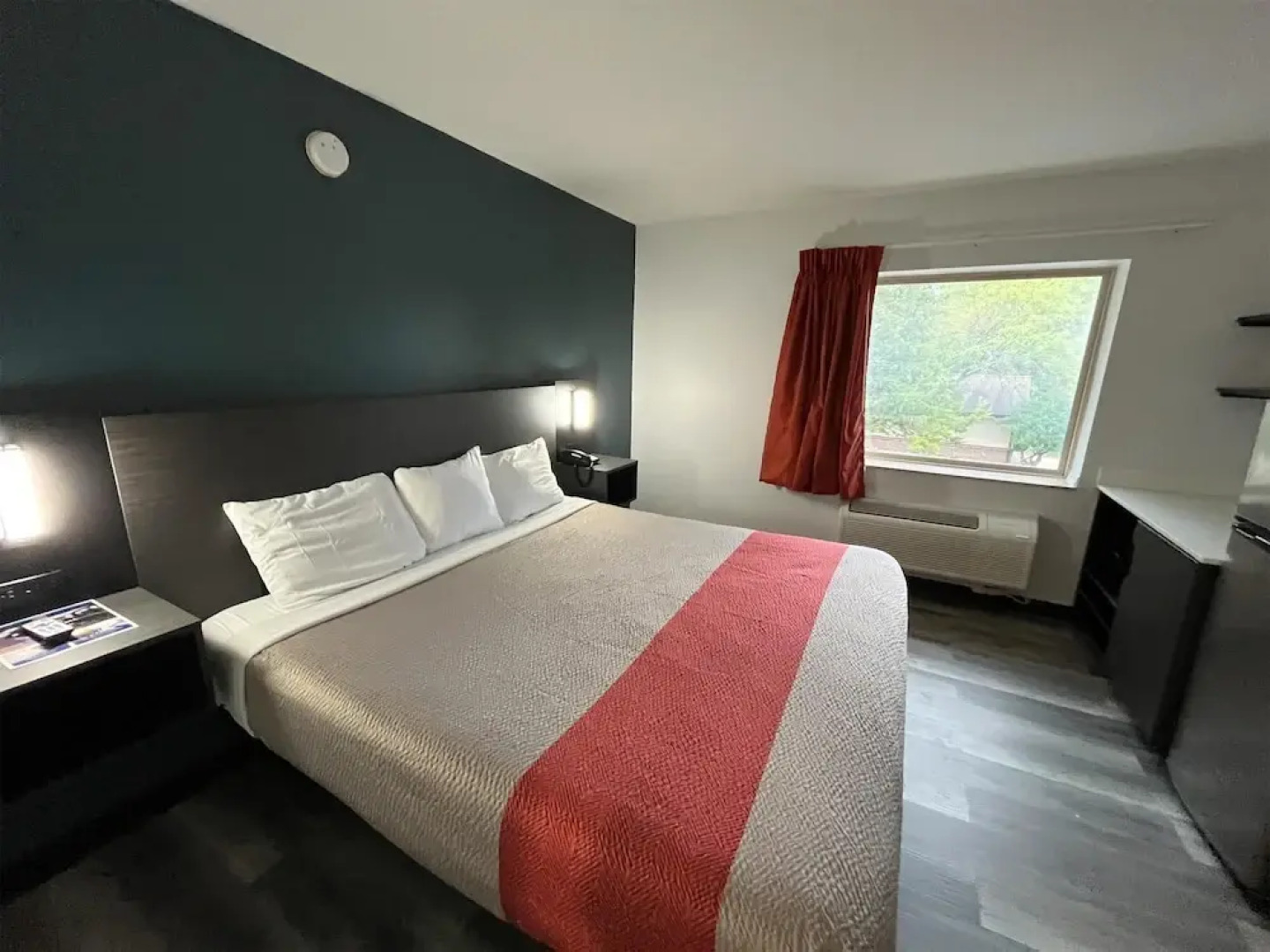 Studio 6 Suites Urbana, IL