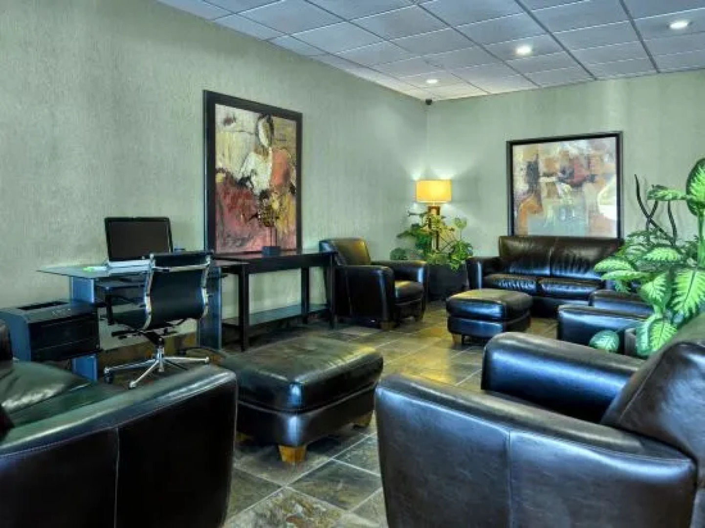 Clarion Inn & Suites Russellville I40