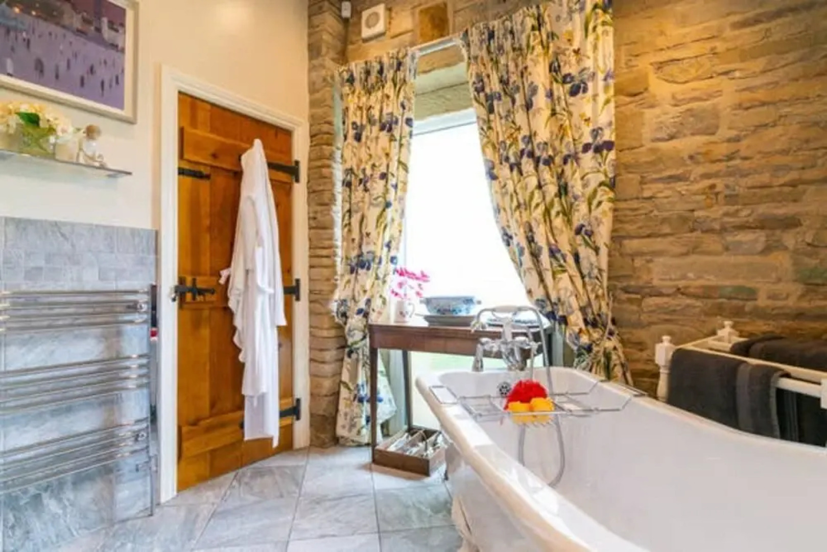 Charming 3-bed House in Halifax w/ Private Garden