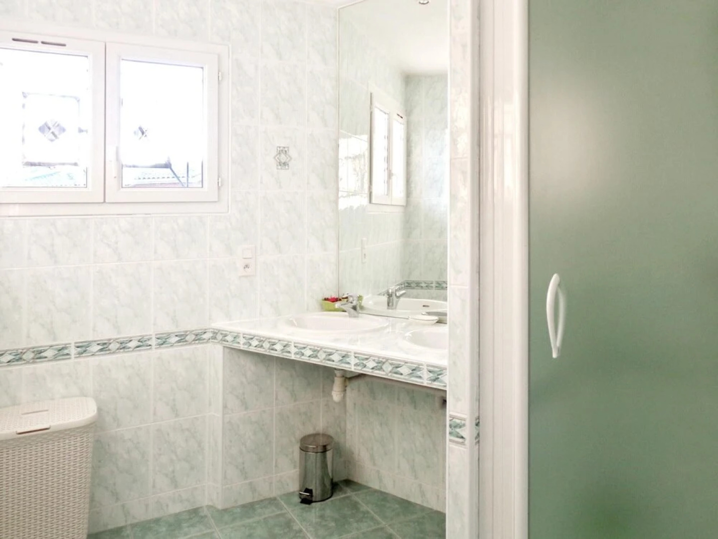 Villa With 5 Bedrooms in Saint-germain-d'esteuil, With Private Pool, Enclosed Garden and Wifi - 20 km From the Beach