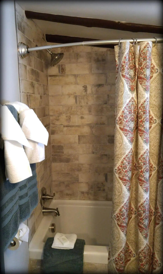 Adobe Inn at Cascade