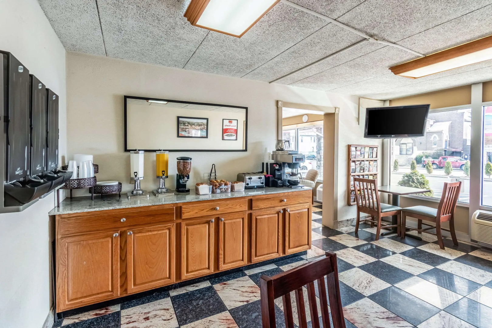 Econo Lodge Zanesville Downtown