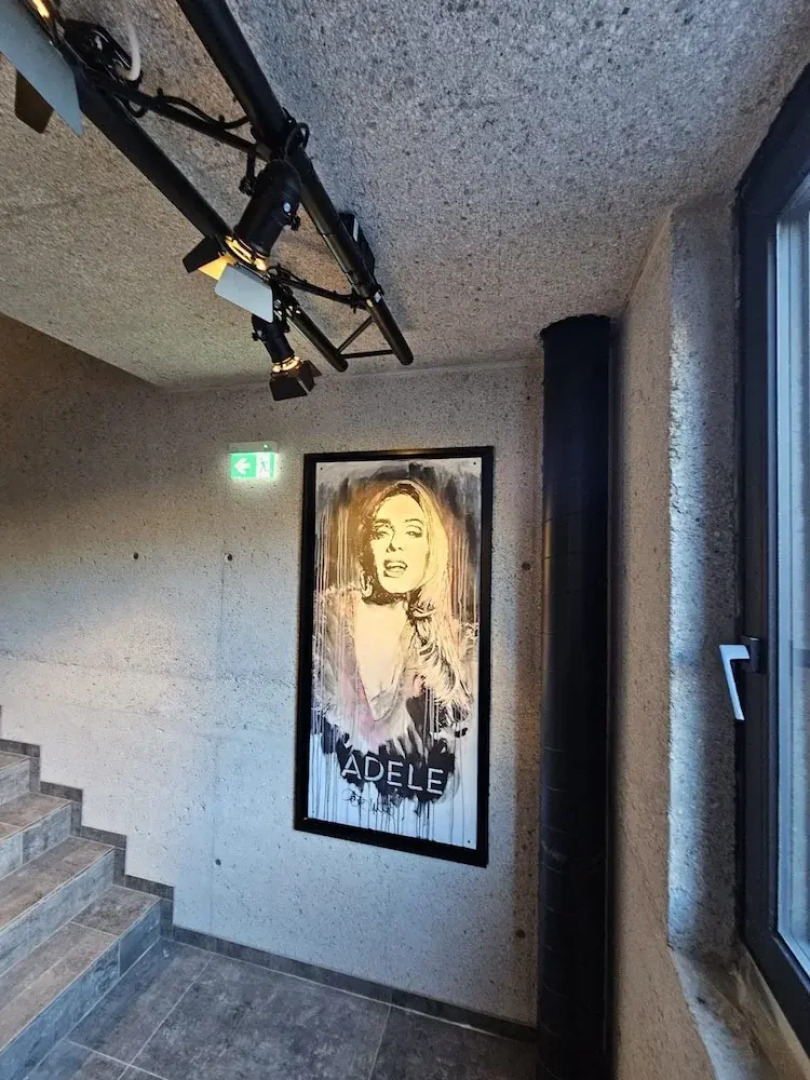 Chalet in Zillertal Near Ski Slopes & Whirlpool