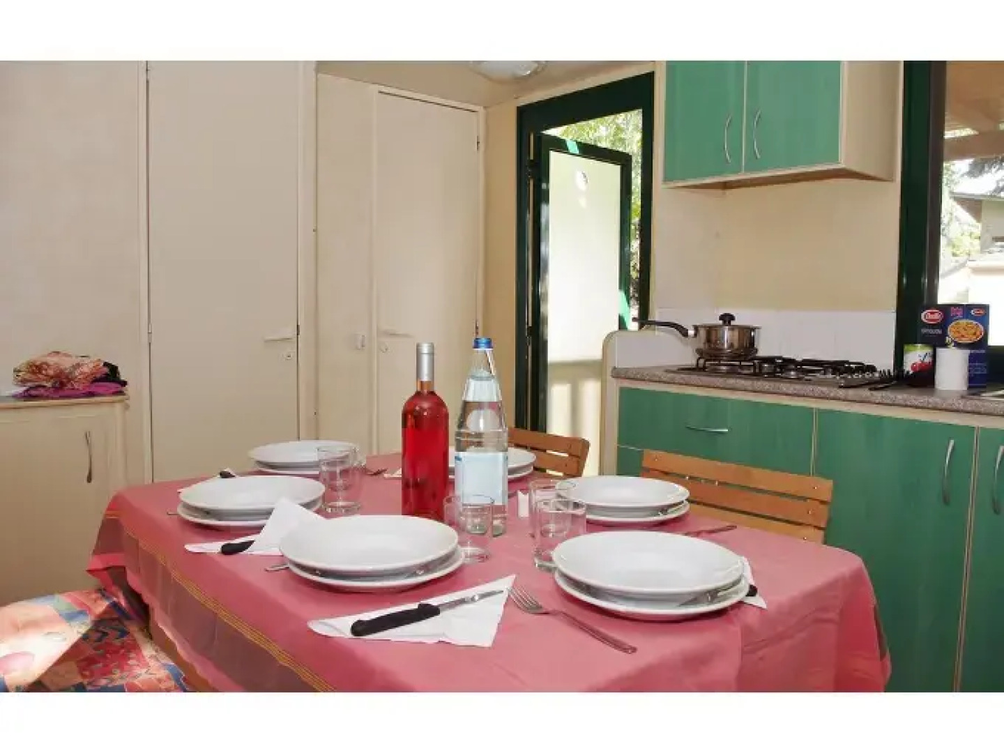 Happy Camp mobile homes in Füred Camping