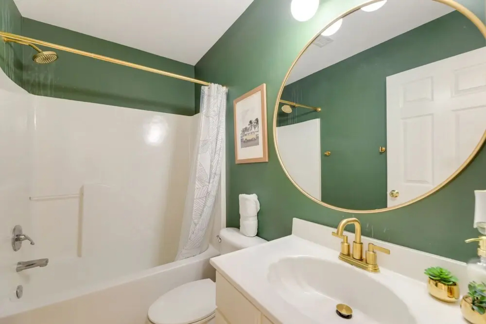 North Topsail Beach Home - Walk to the Ocean!