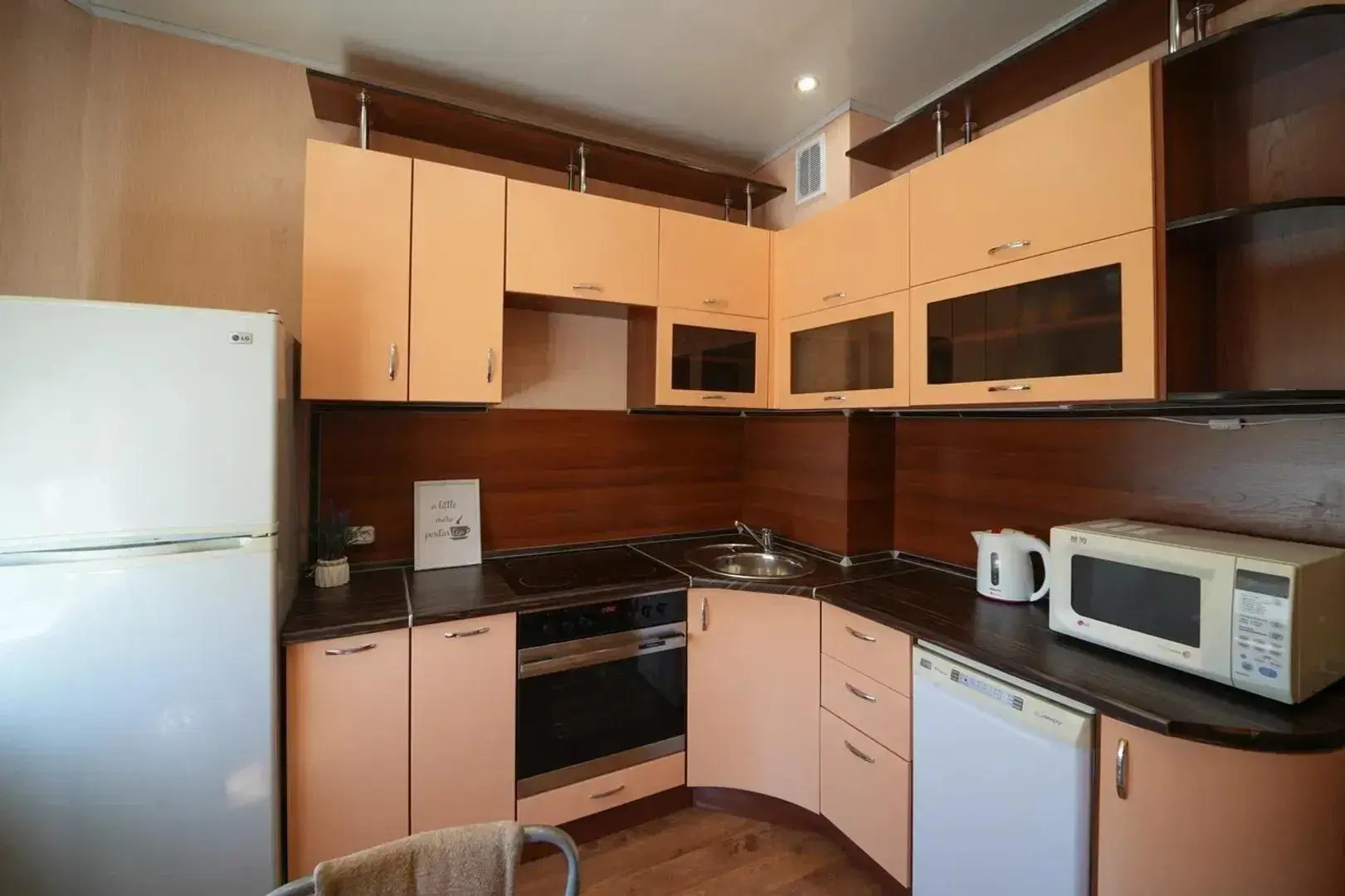 Апартаменты на проспекте 60 лет СССР 4