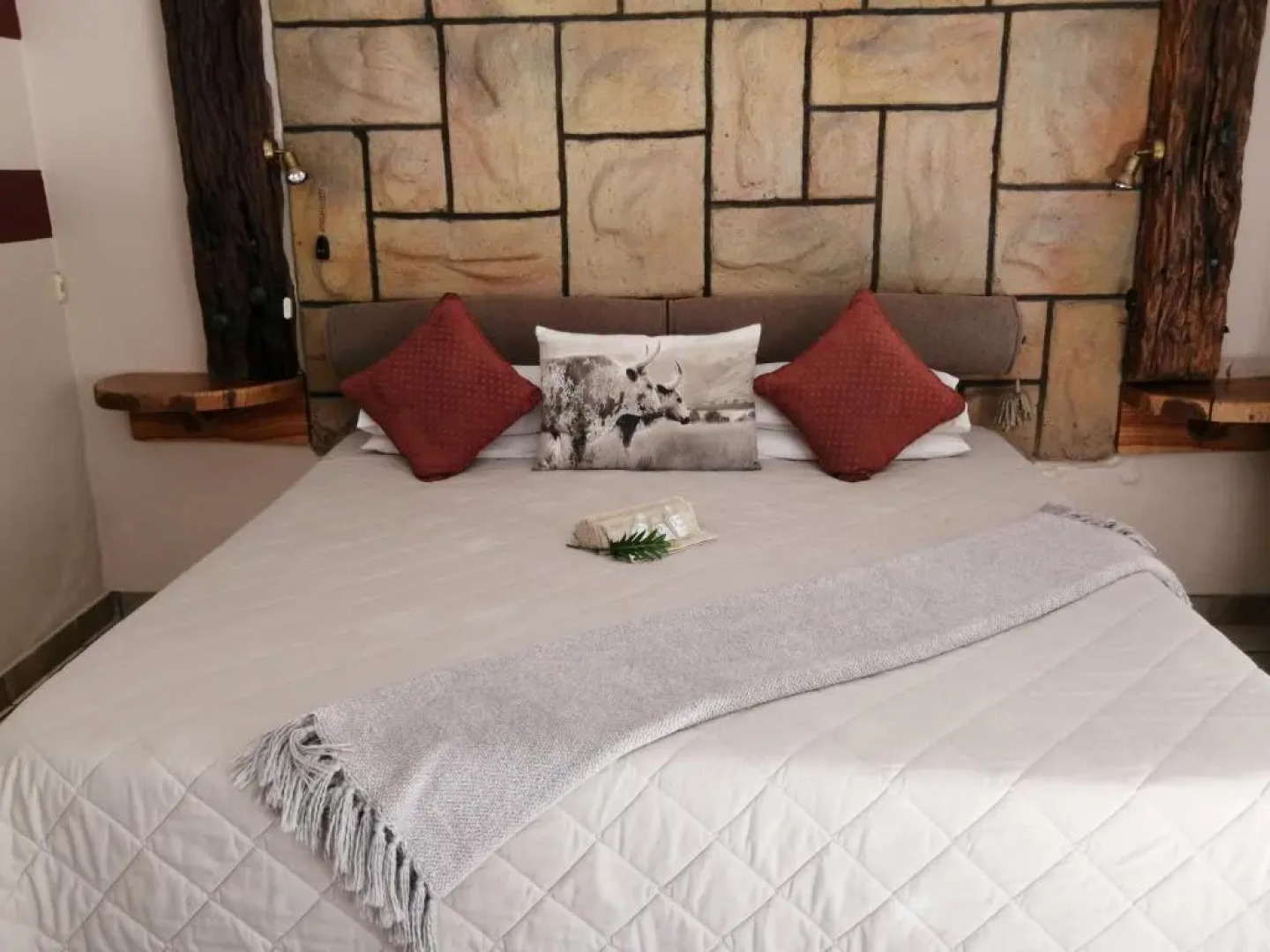 Guinea Feather Country Lodge & Spa