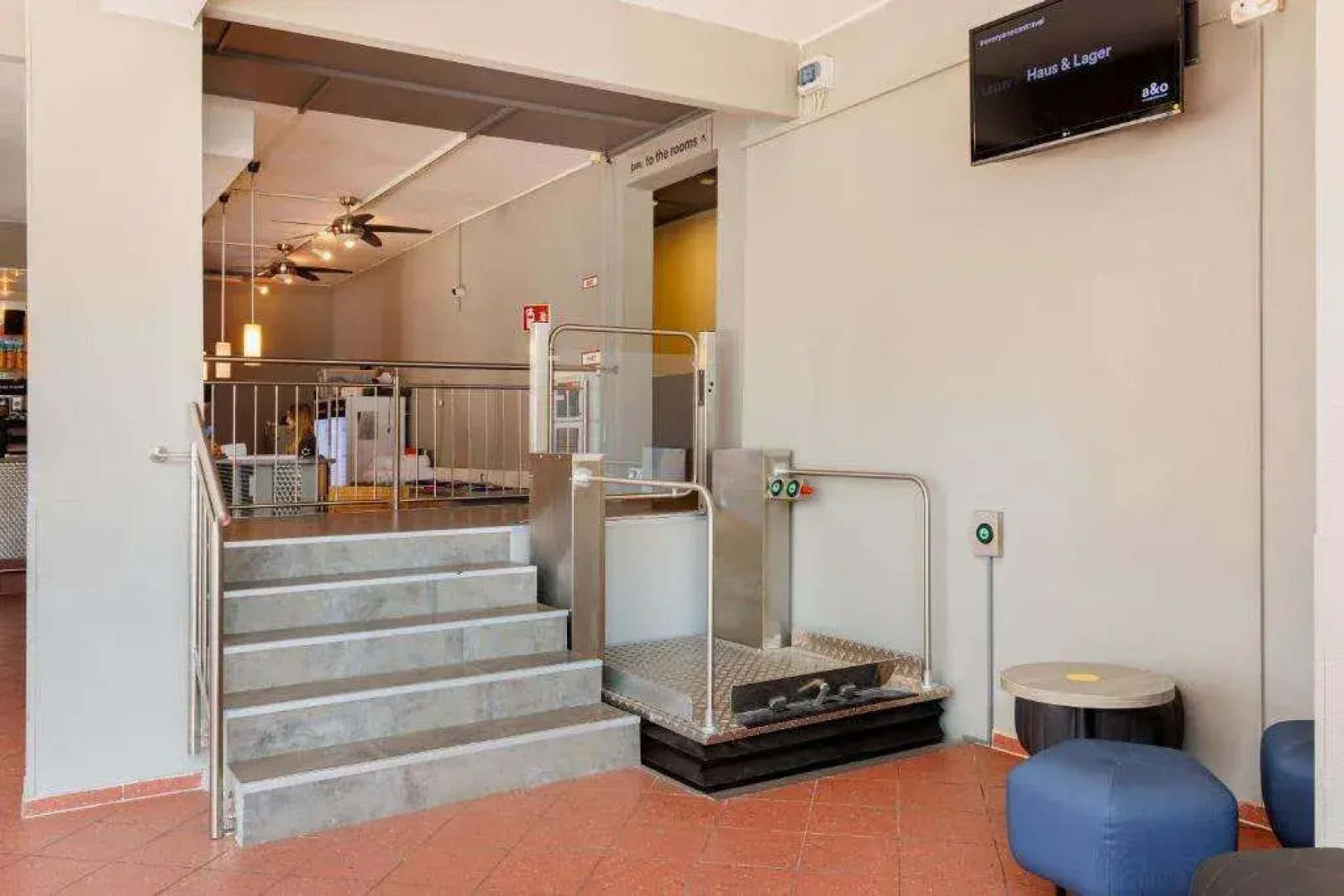 a&o München Hackerbrücke