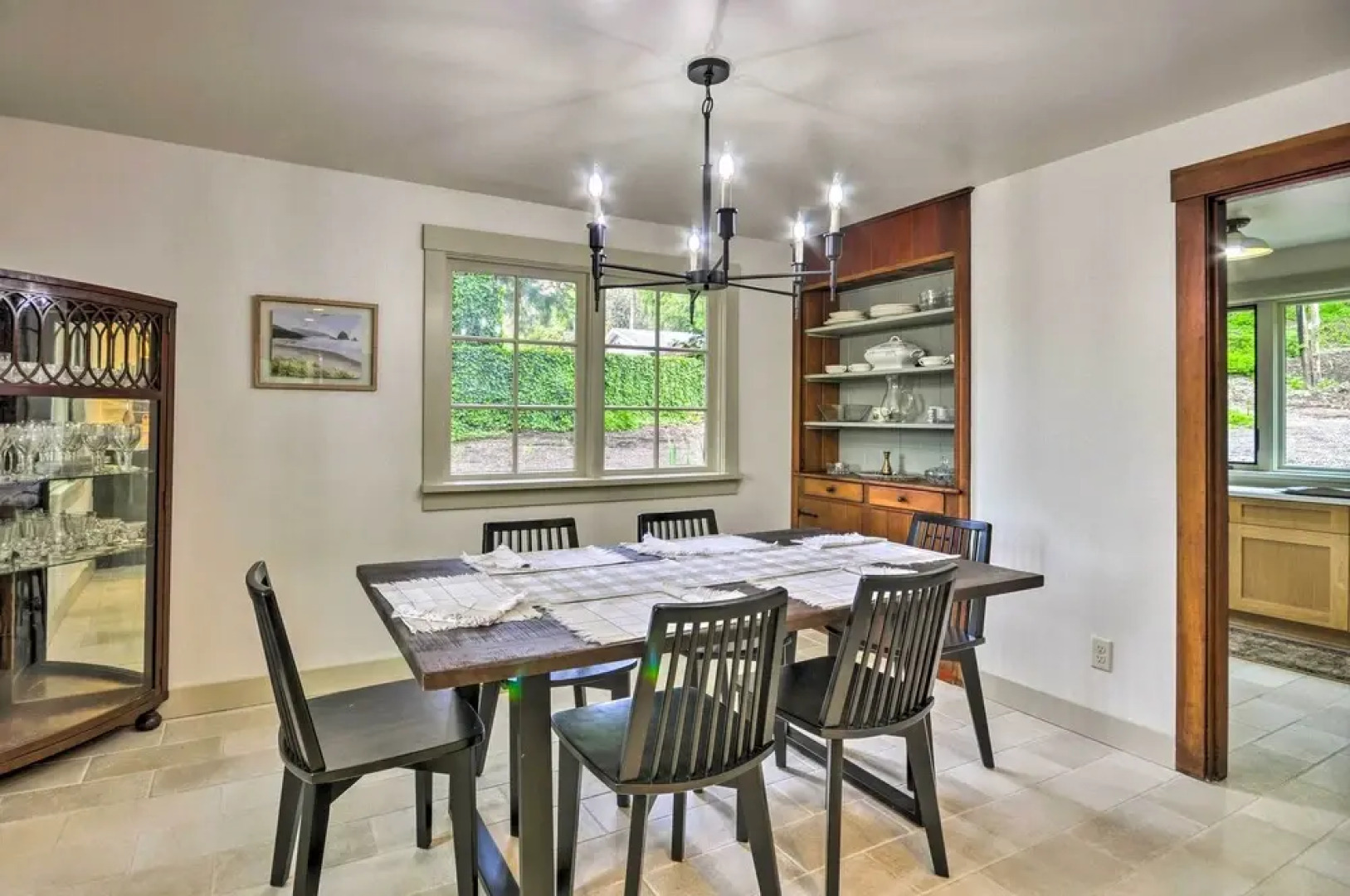 Peaceful + Elegant Cottage w/ Riverside View