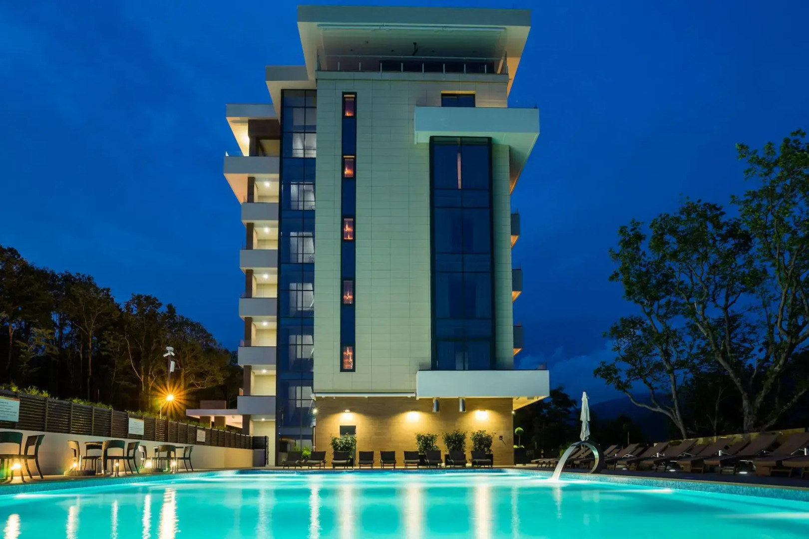 Hidens Hotel 4* (Небуг)