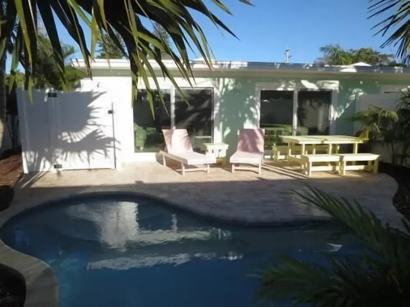 Lizzie Lu's Island Retreat