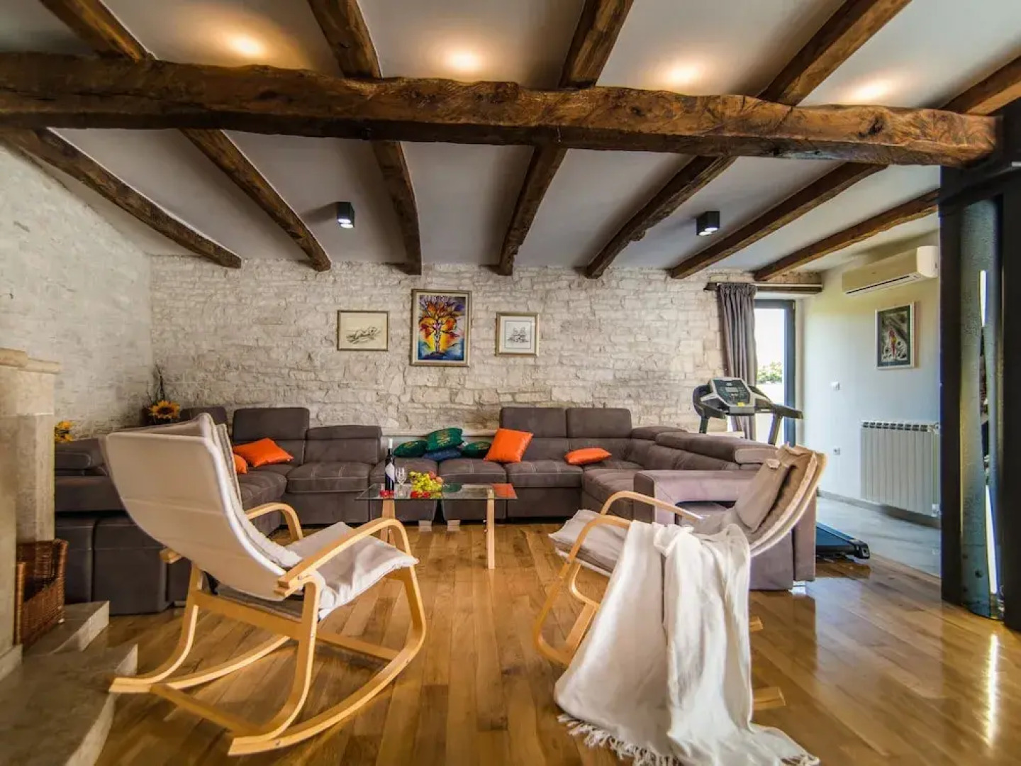 Stunning Villa in Kringa With Swimming Pool