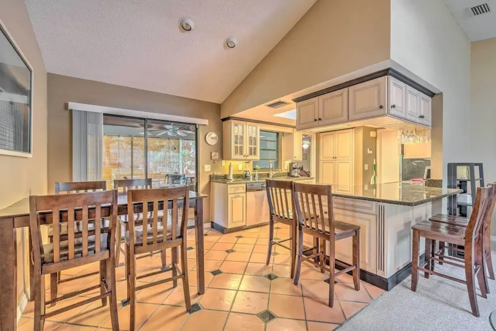 Canalfront Homosassa Escape w/ Private Dock!