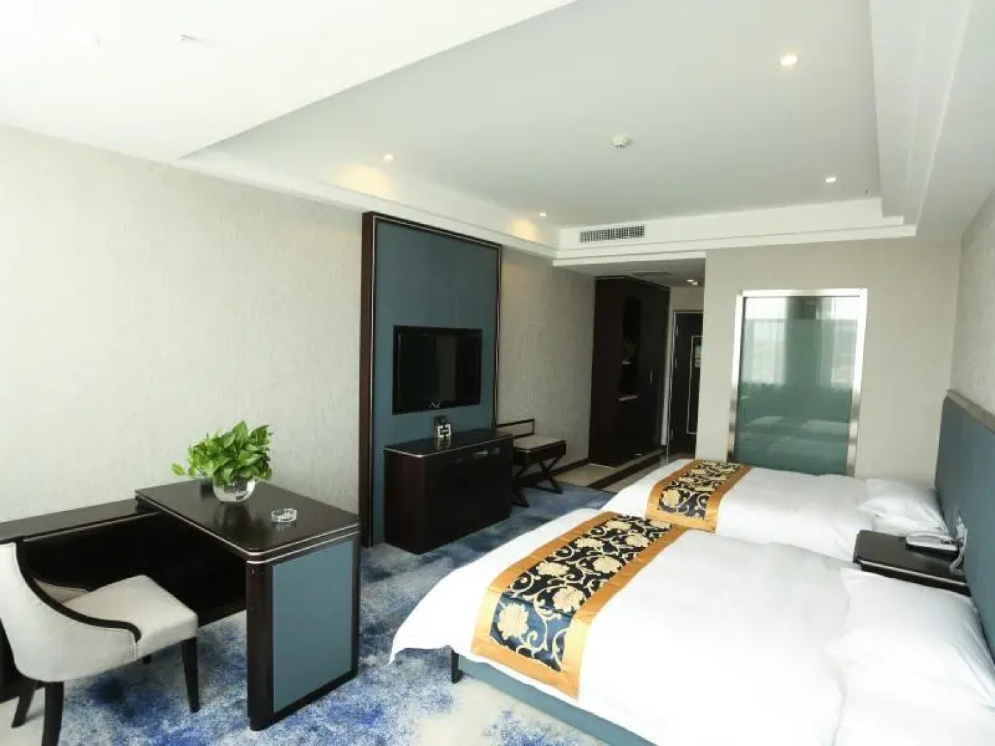 GreenTree Inn Hami Railway Station Bayi Road