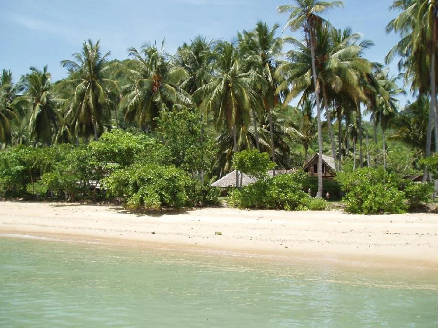 Lom Lae Beach Resort