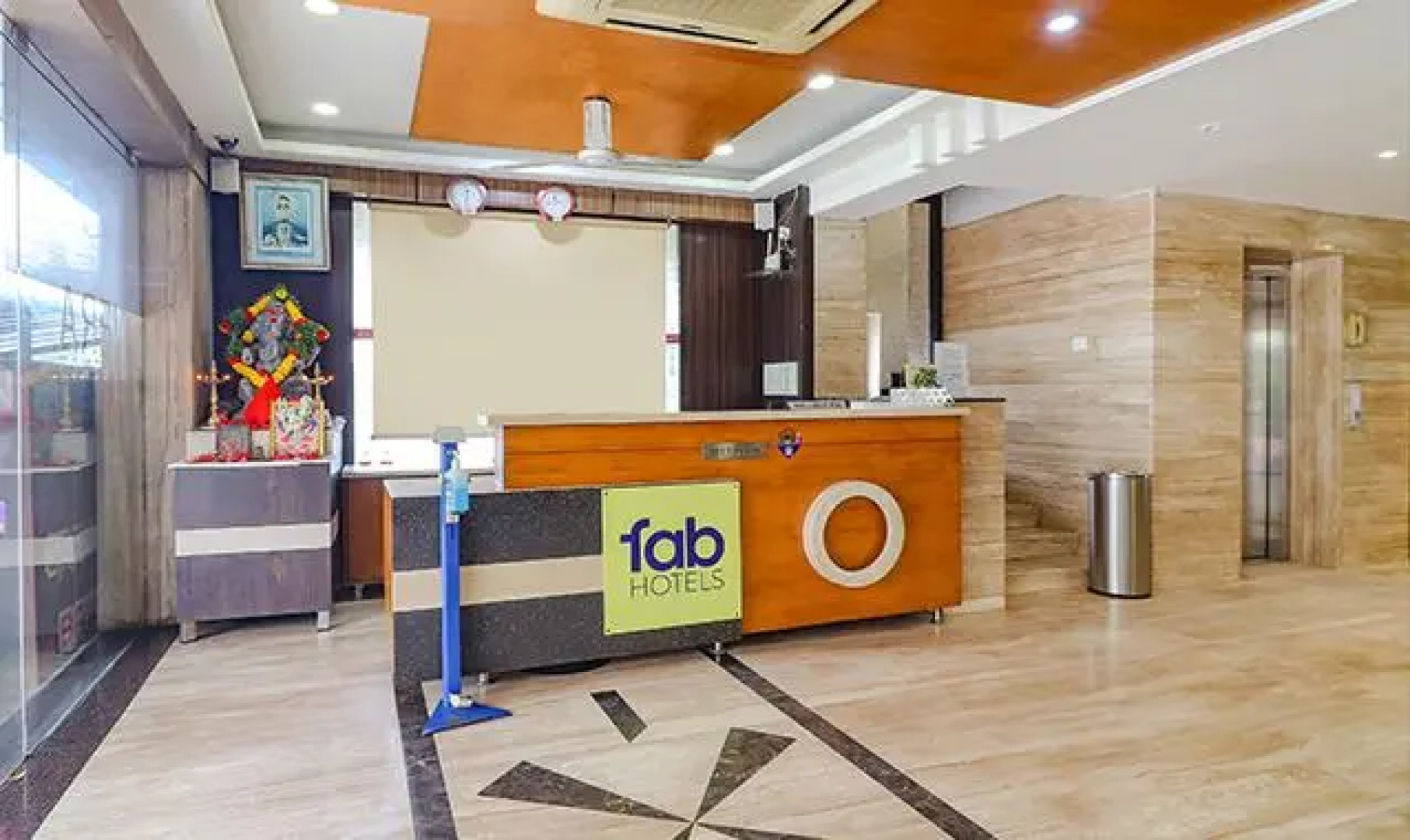 Fabhotel Nera Regency