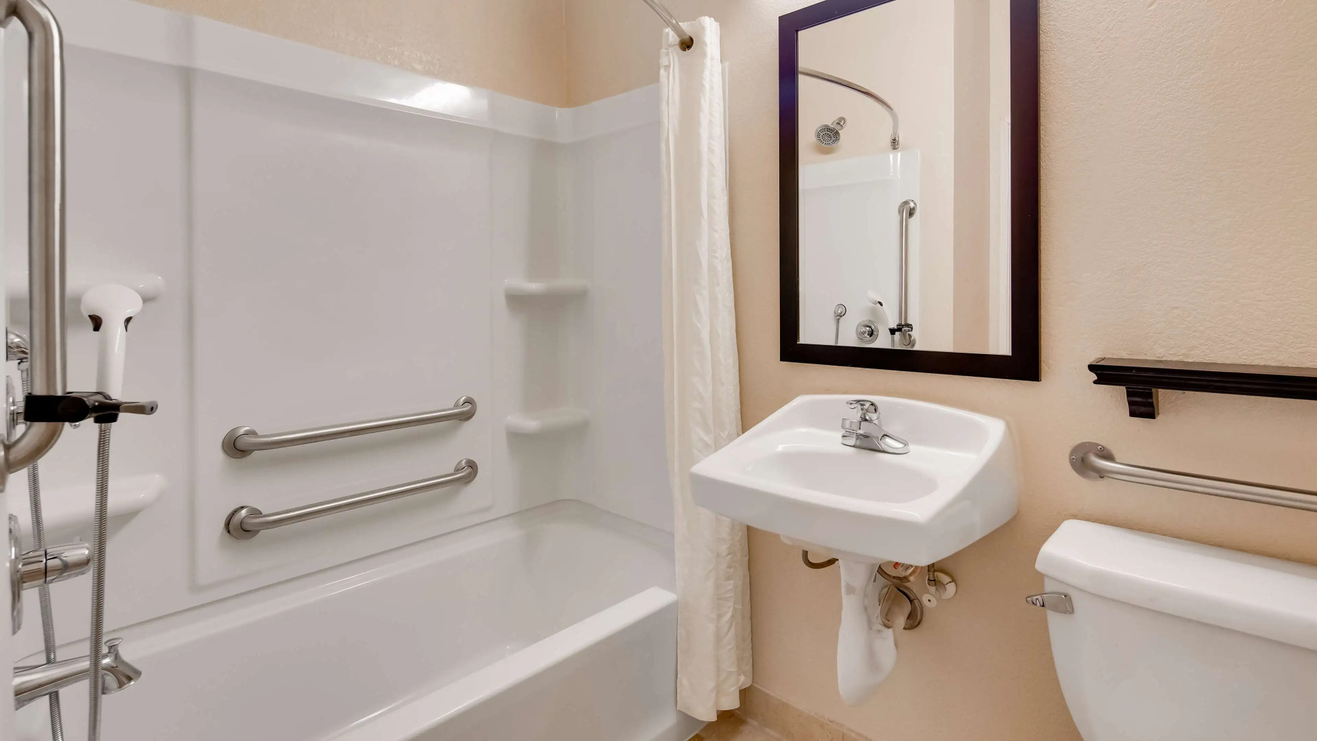 Best Western Plus Gateway Inn & Suites