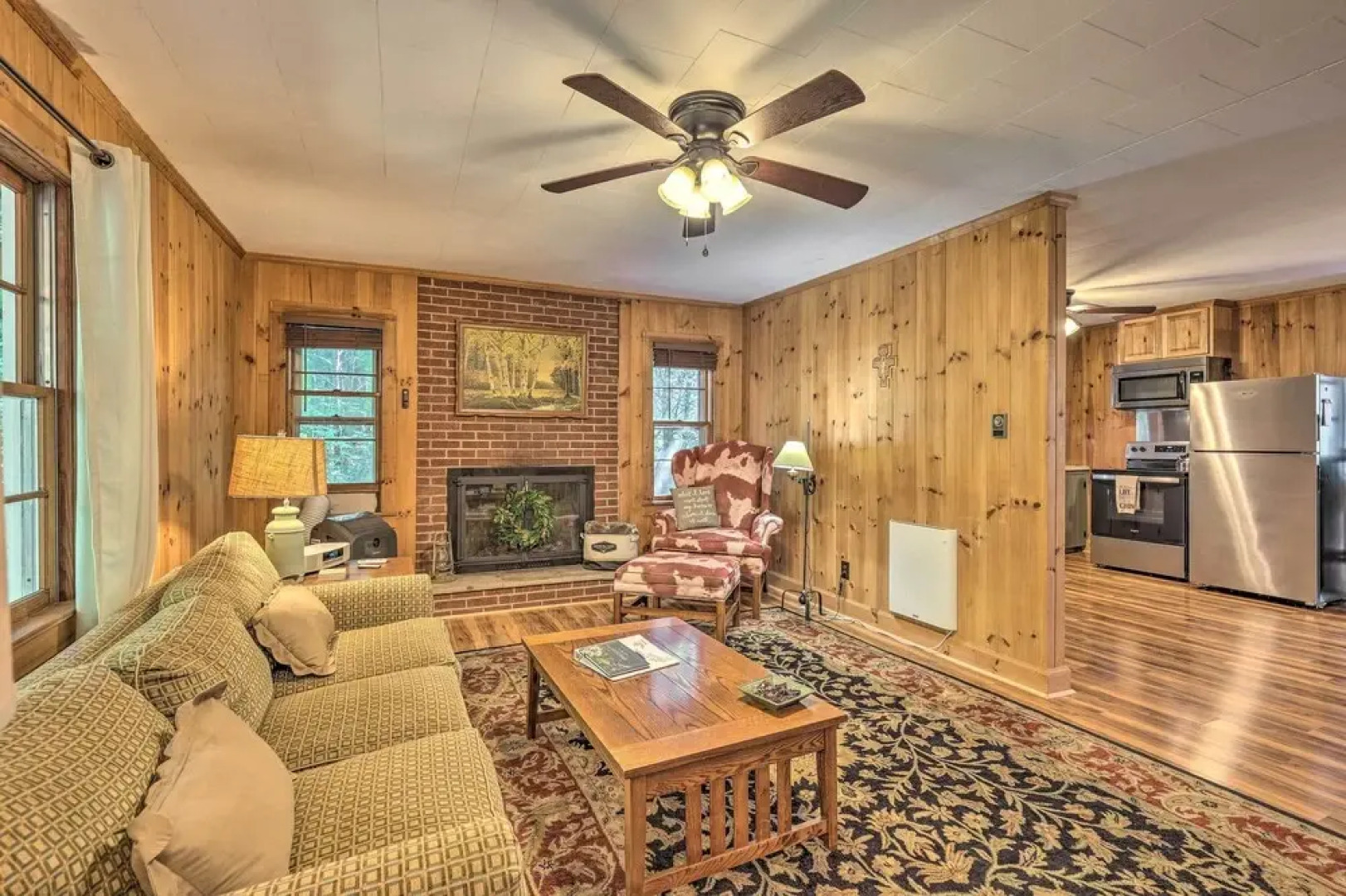 Near Hiking: Roaring Gap Retreat w/ Fire Pit!