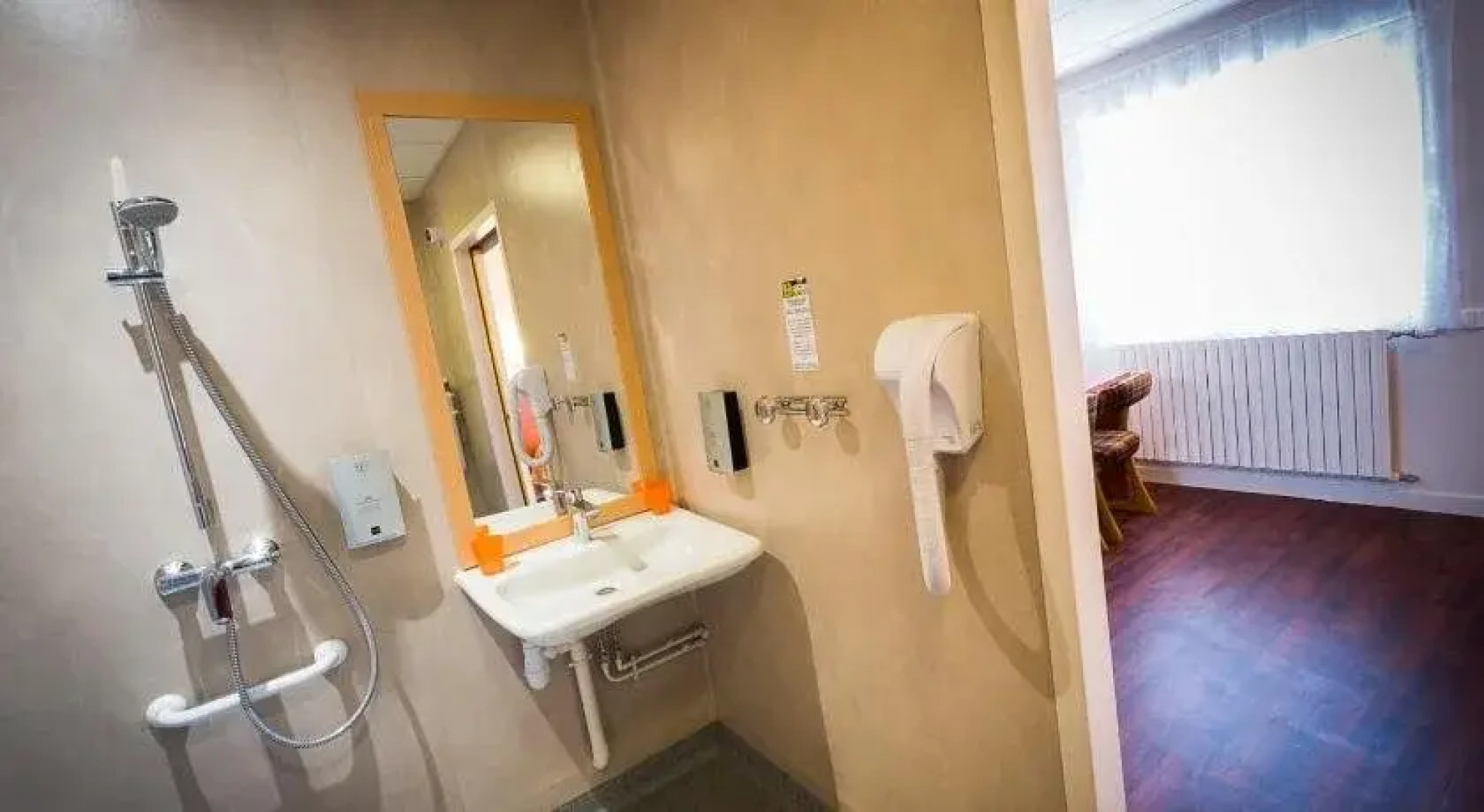 Logis Hôtel Belle Vue