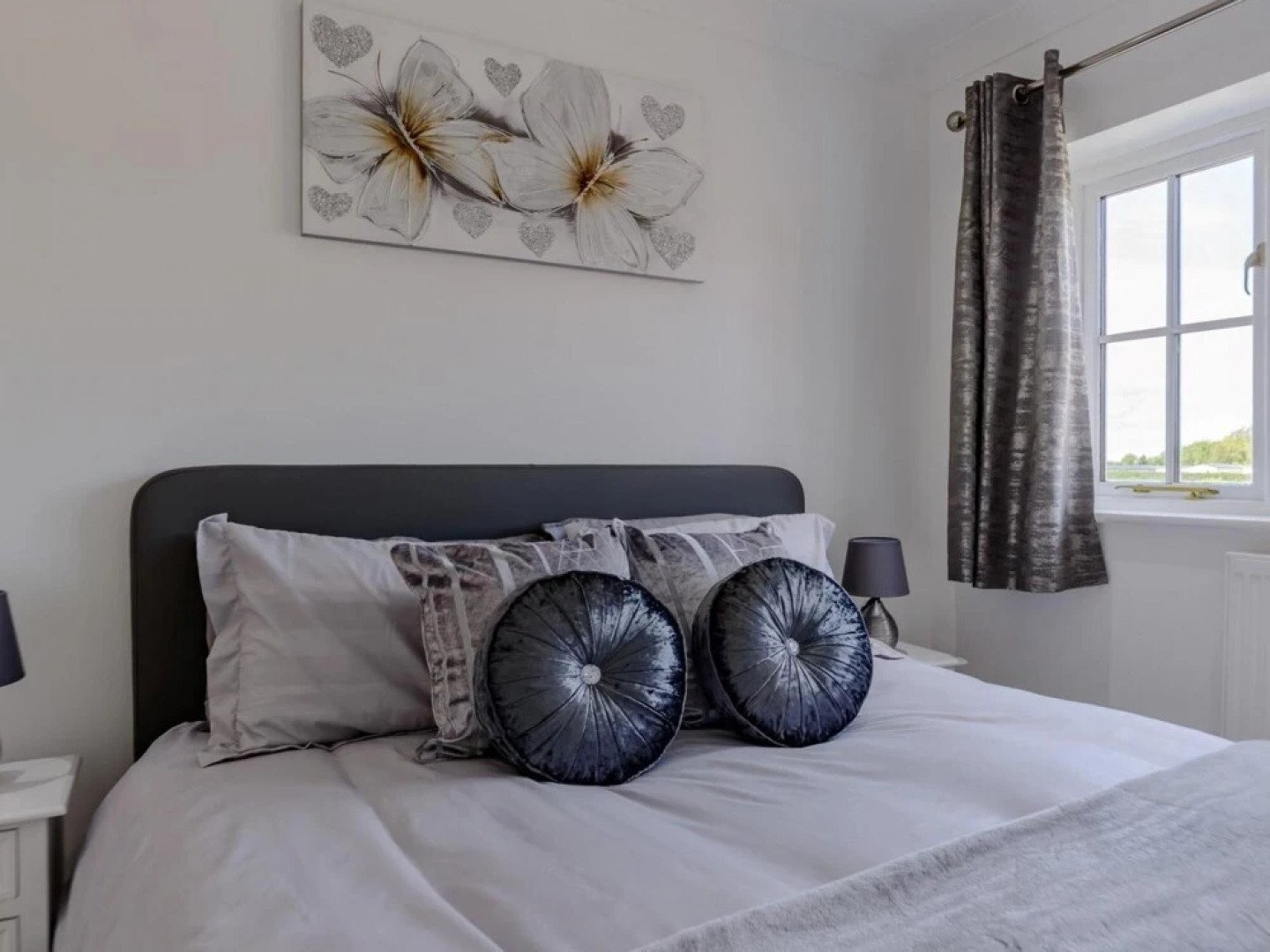 Host Stay Overcarr Cottage