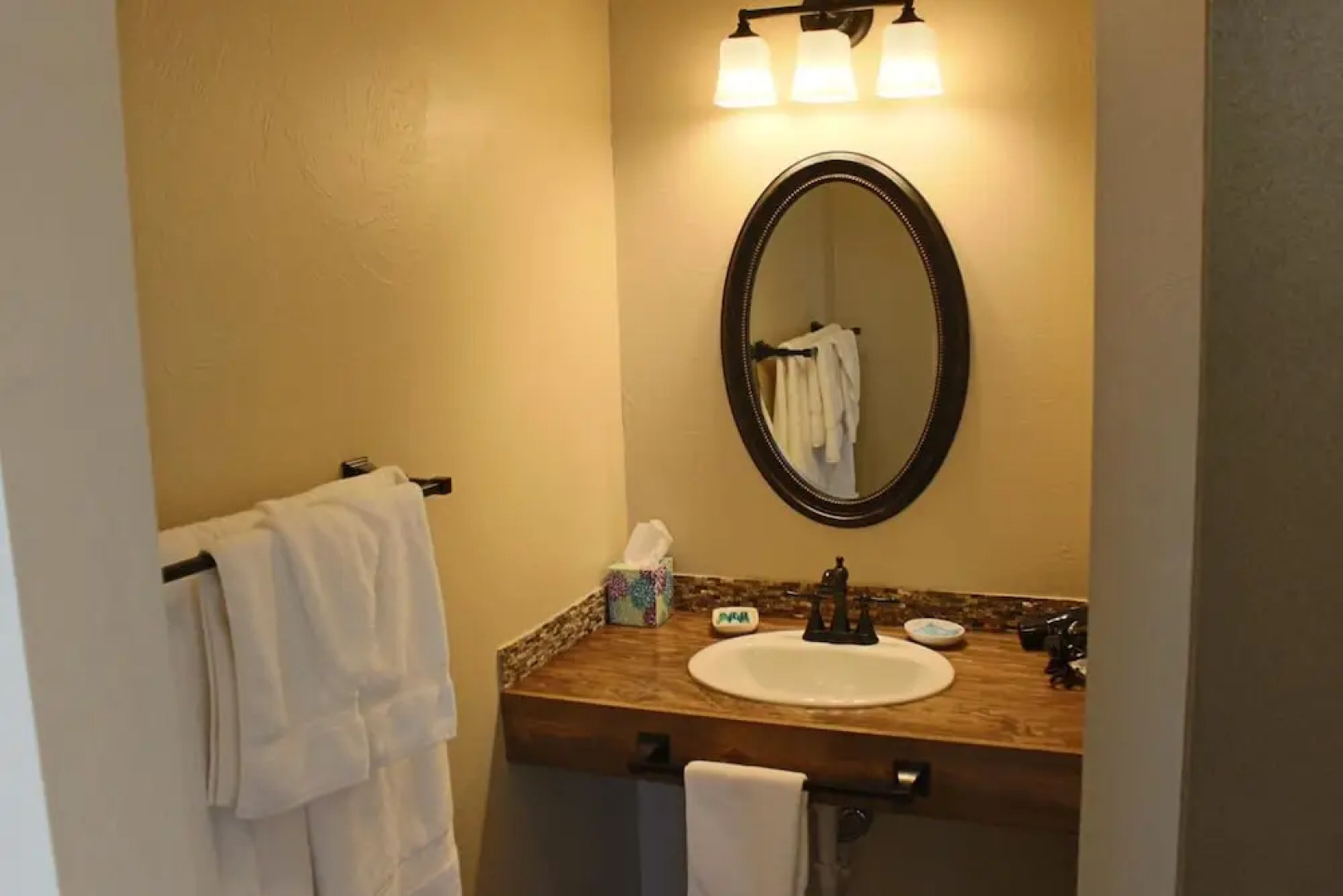 Twisters Bed and Breakfast