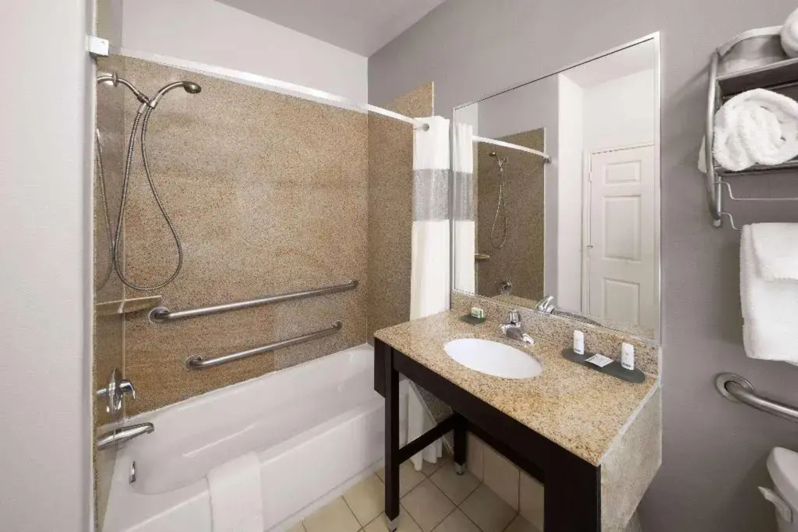 La Quinta Inn & Suites Deer Park