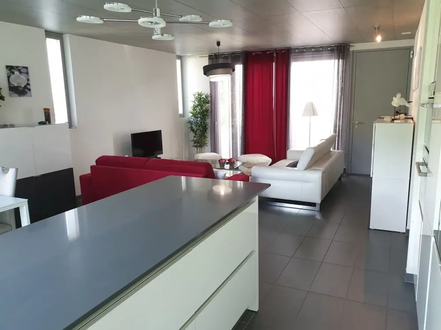 Vevey Elite 3 Bedroom Apartment