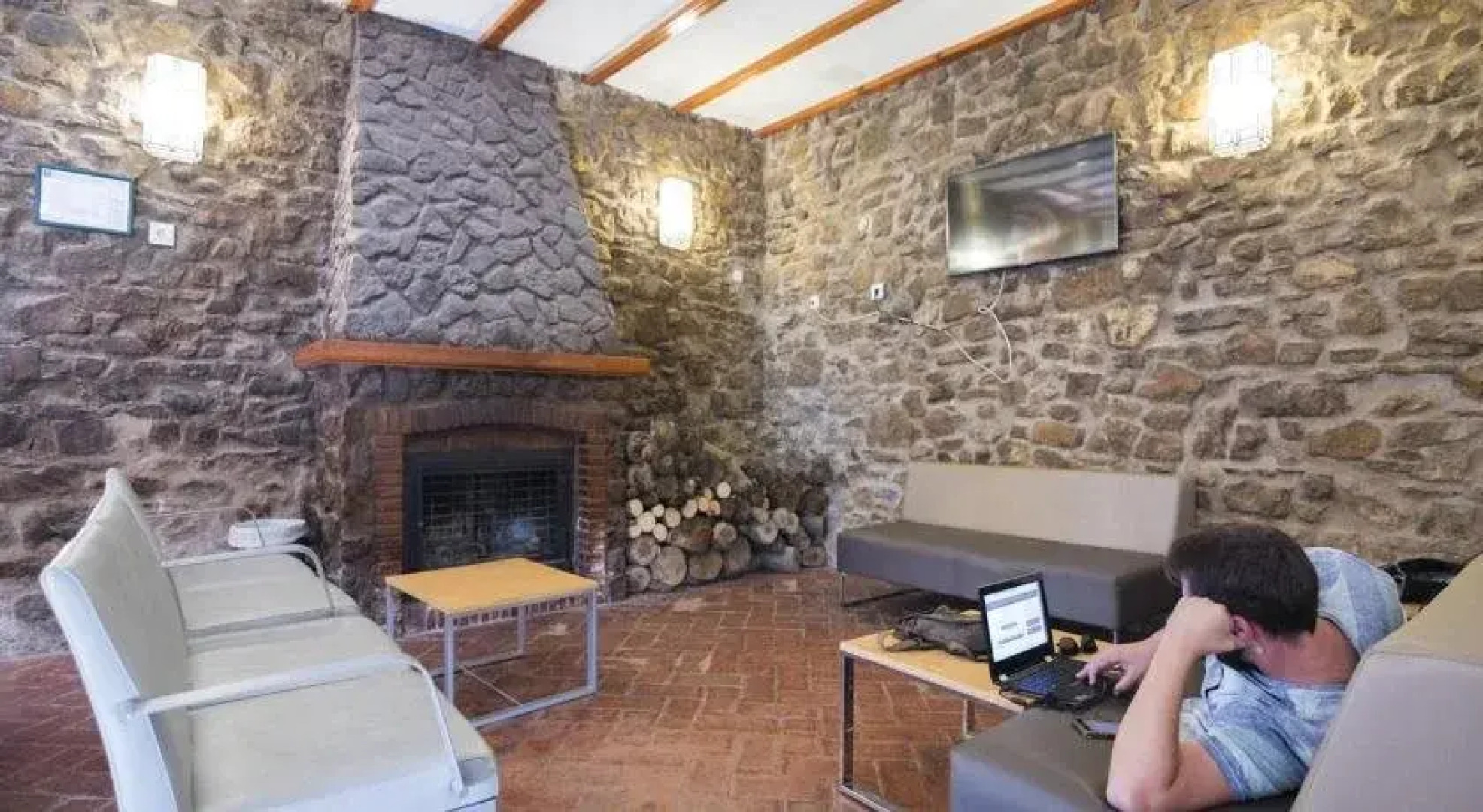 Albergue Inturjoven El Bosque