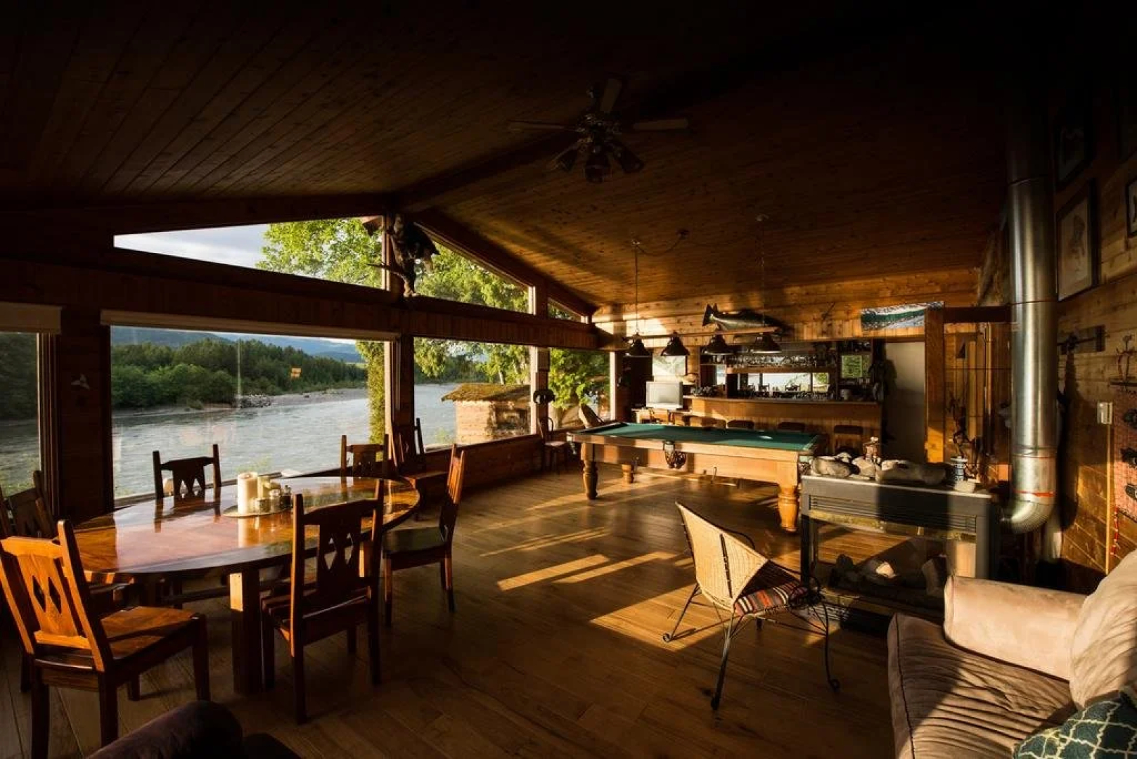 Skeena River House Bed & Breakfast