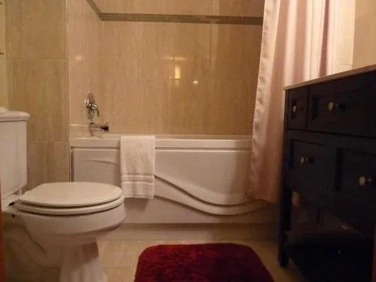 Les Diplomates B&B (Executive Guest House)