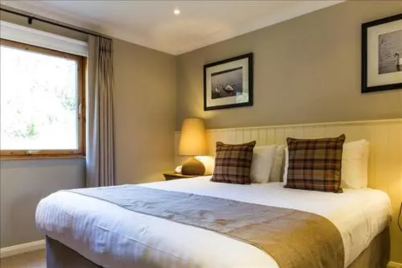 Cameron House Detached Lodge L1