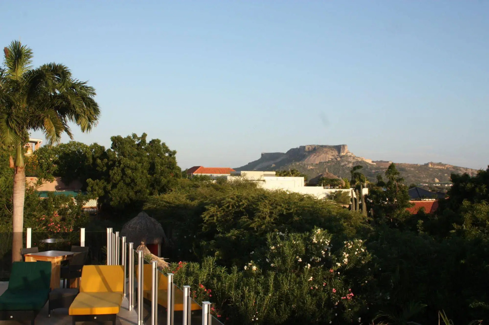 Sun Sea Sleep Apartments