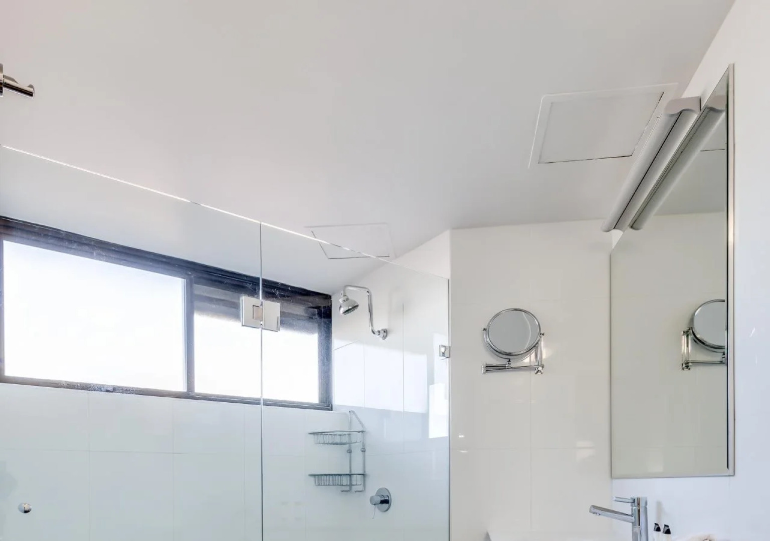 Central Hillcrest Apartment Hotel