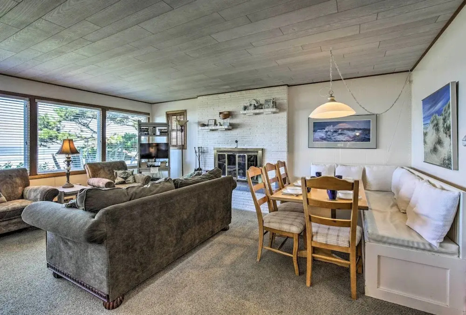 Oceanfront Escape w/ Pacific Views: Surf & Explore