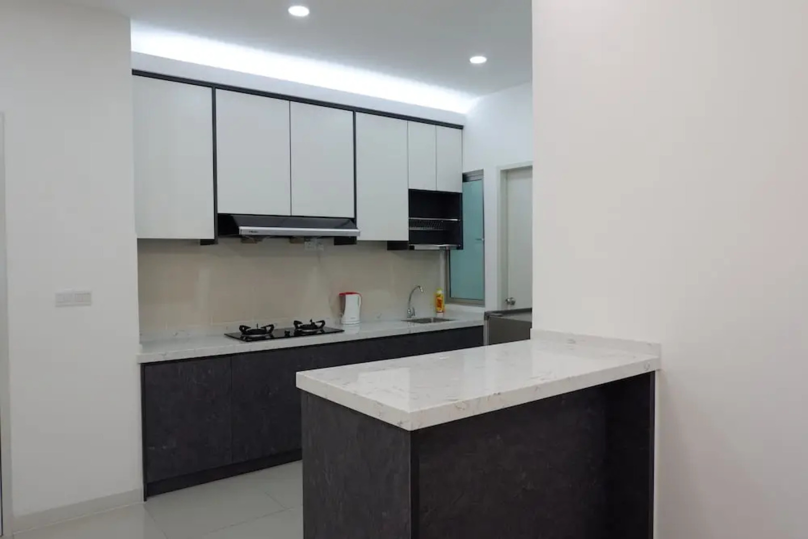 J's Suite at Southville City