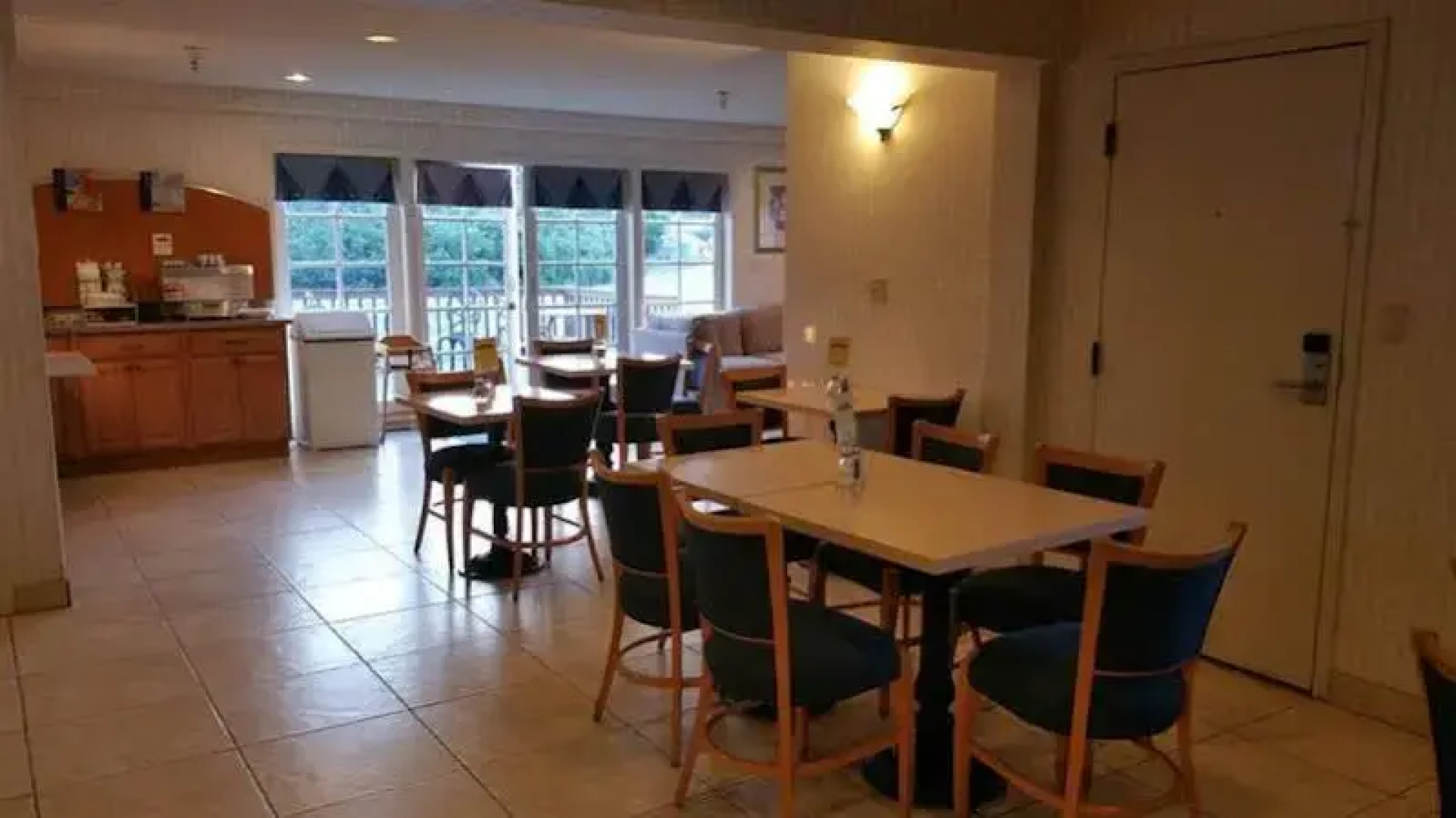 Holiday Inn Express Half Moon Bay