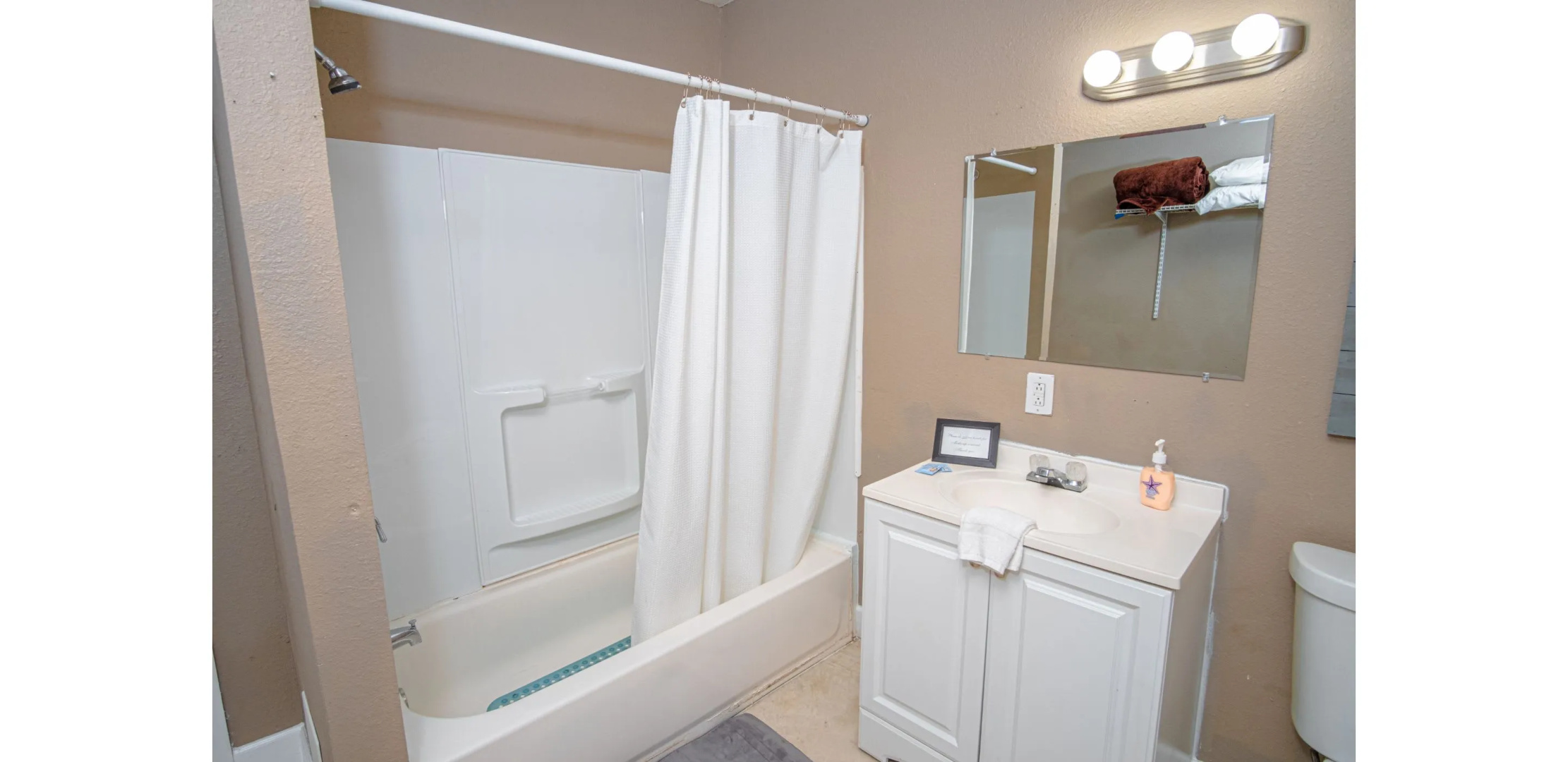 BIG Studio Near Downtown With All Amenities