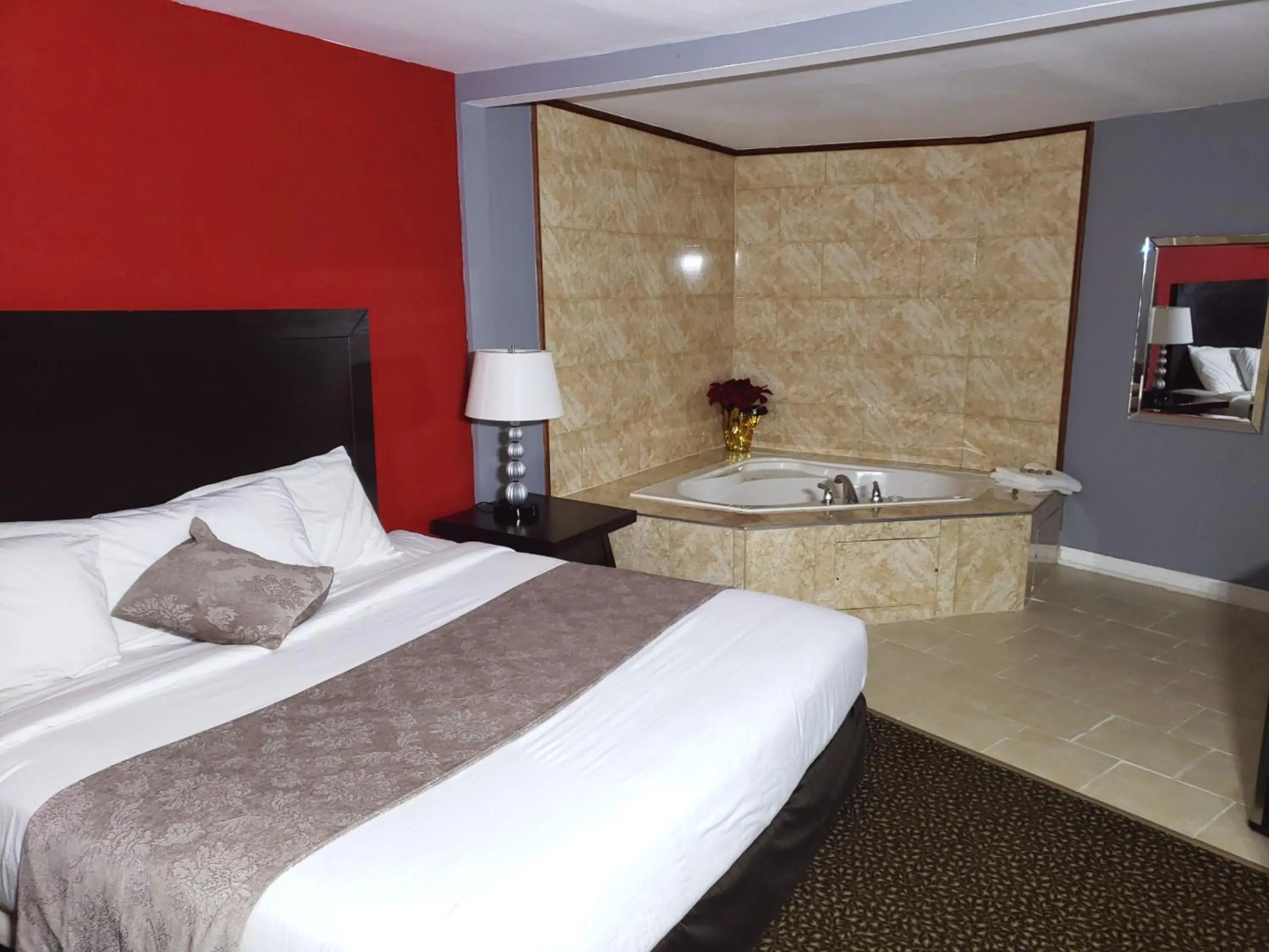 Regency Inn & Suites