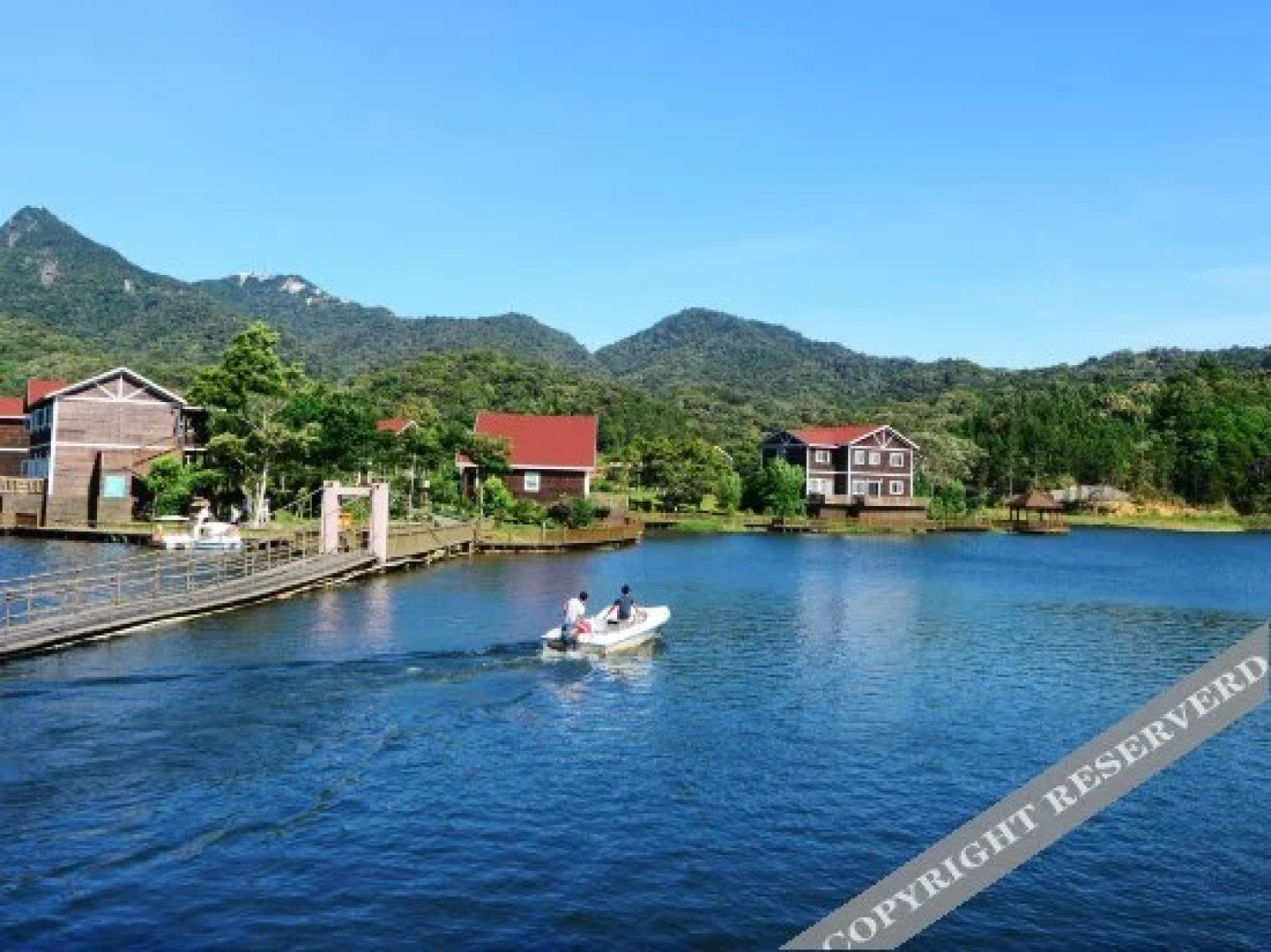 Tianchi Taoyuan Hotel