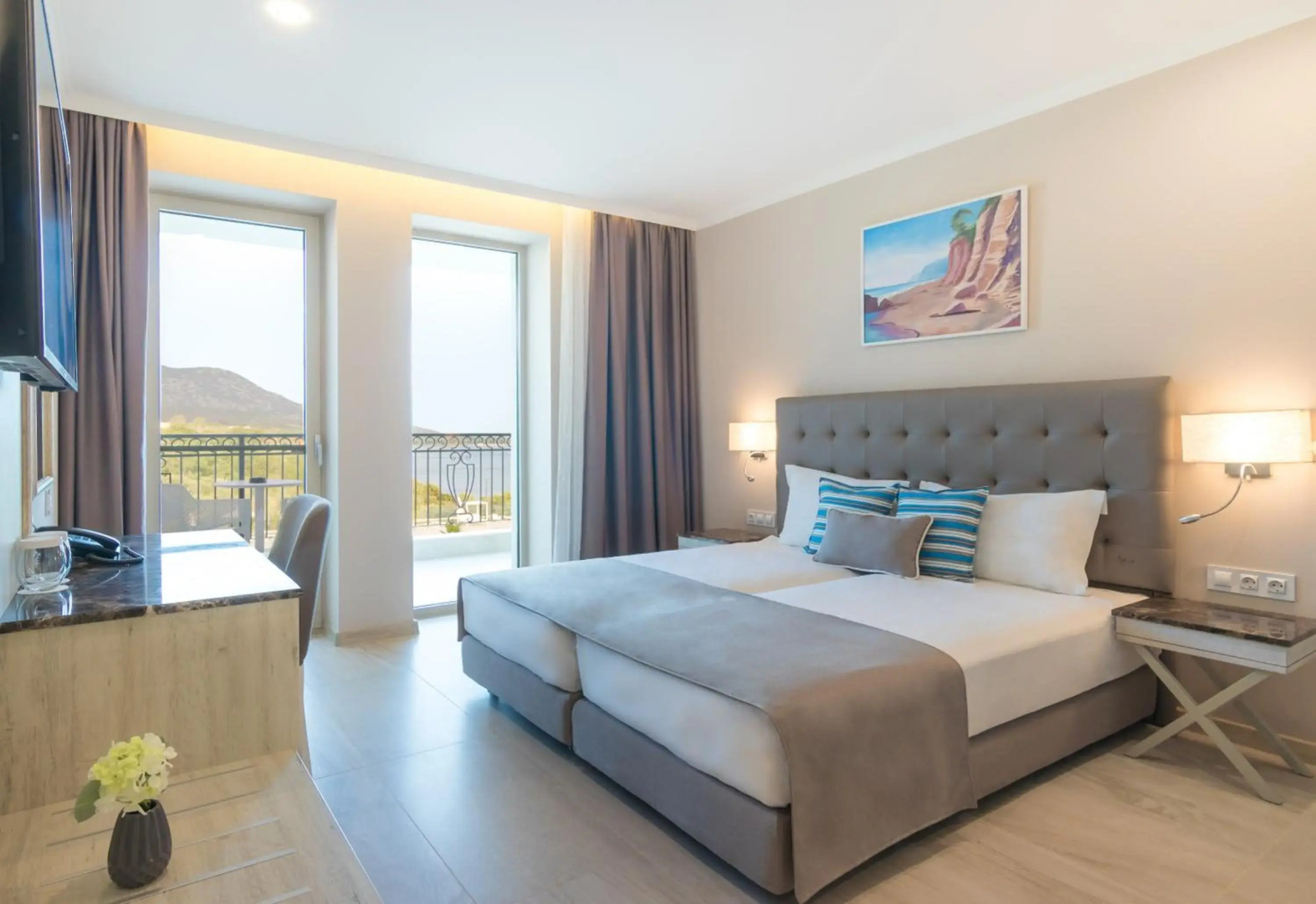 King Maron Beach Hotel & Spa