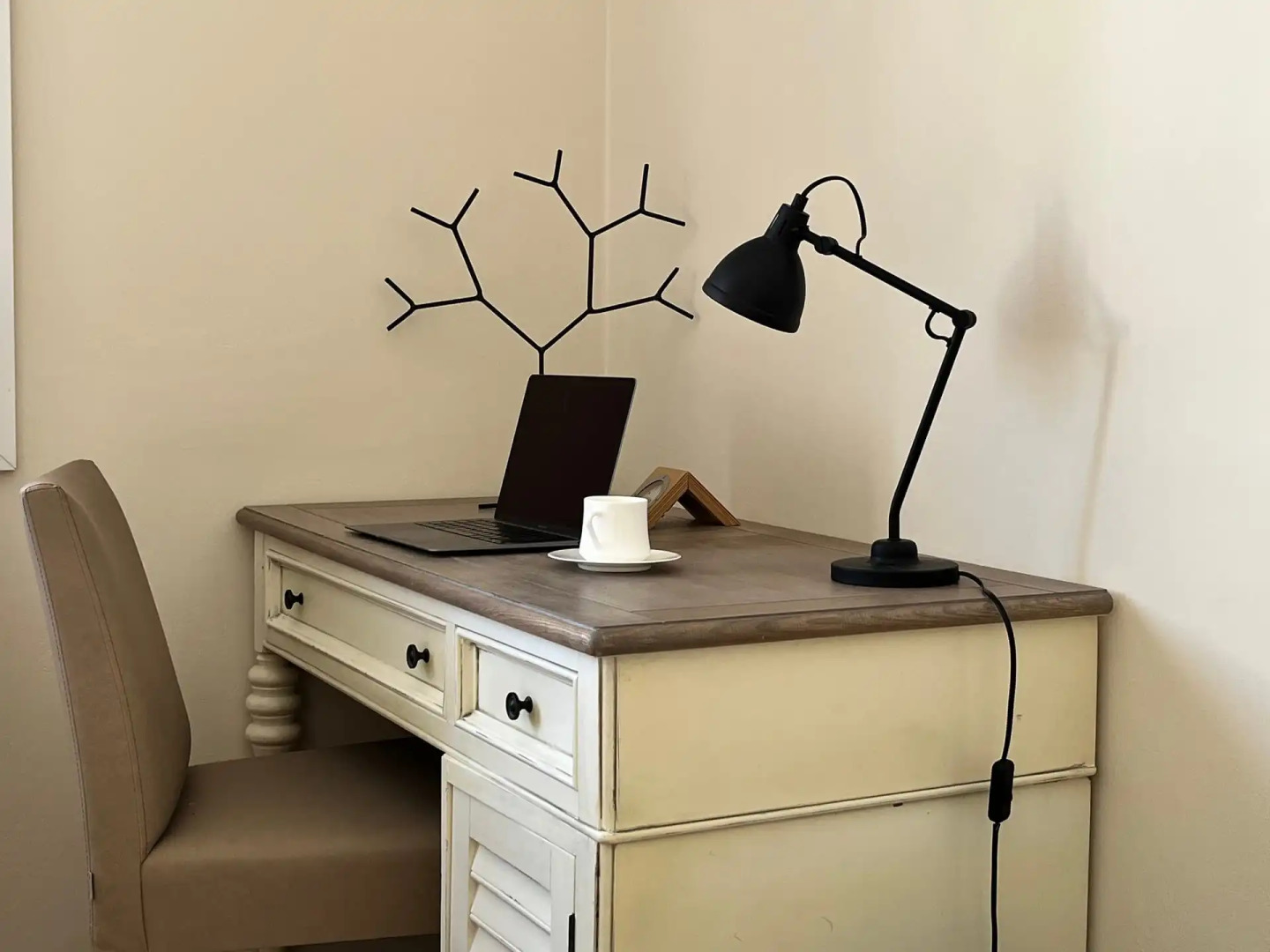 Penthouse Apartment and Studio