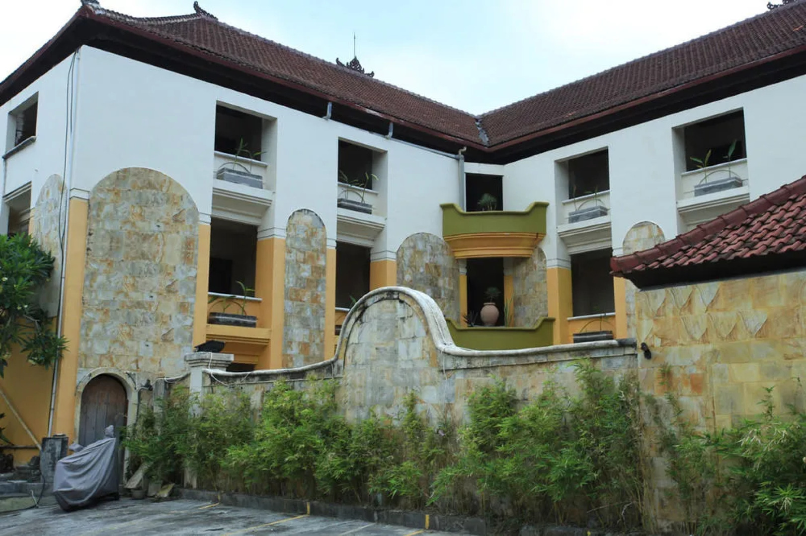 RedDoorz near Discovery Mall Kuta