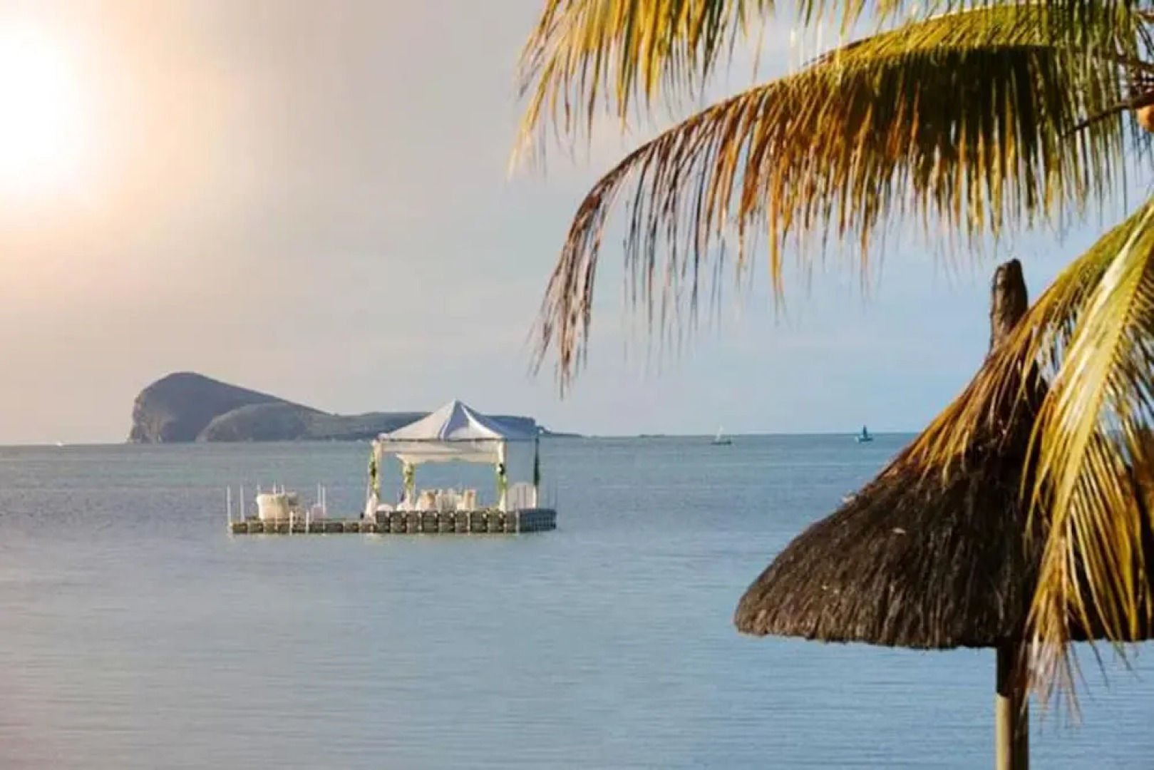 Apartment With 2 Bedrooms in Grand Gaube, With Wonderful sea View, Fur